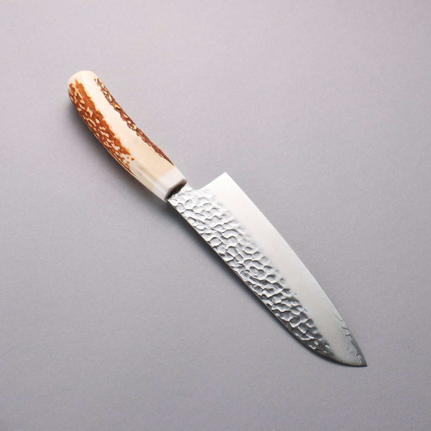 堺 孝行 V金10号 33層ダマスカス 三徳包丁 180mm 牛骨柄 鞘付き - 清助刃物