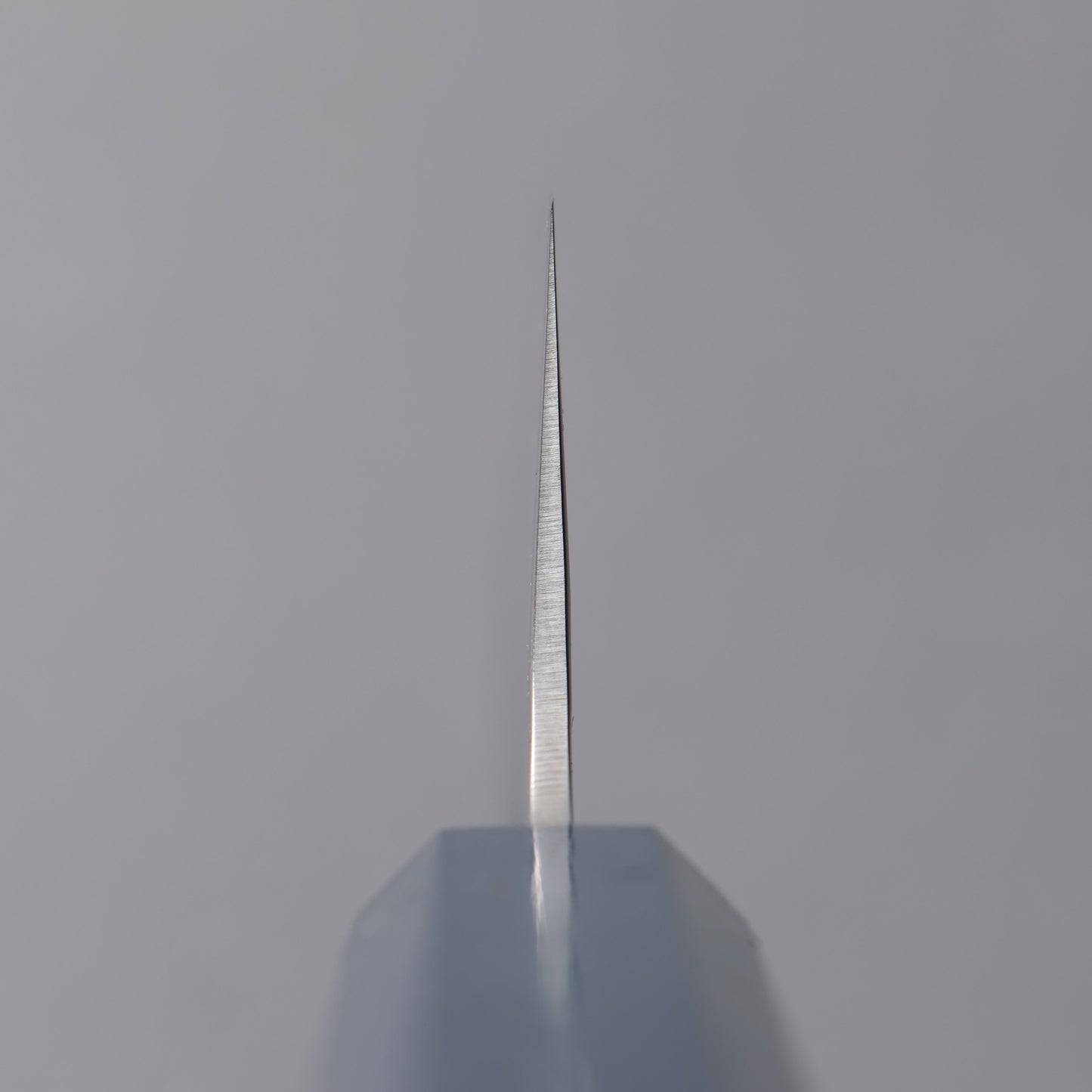 堺 孝行 V金10号 33層ダマスカス 剣型牛刀包丁 190mm 樫の木漆塗り(彩石)柄 - 清助刃物