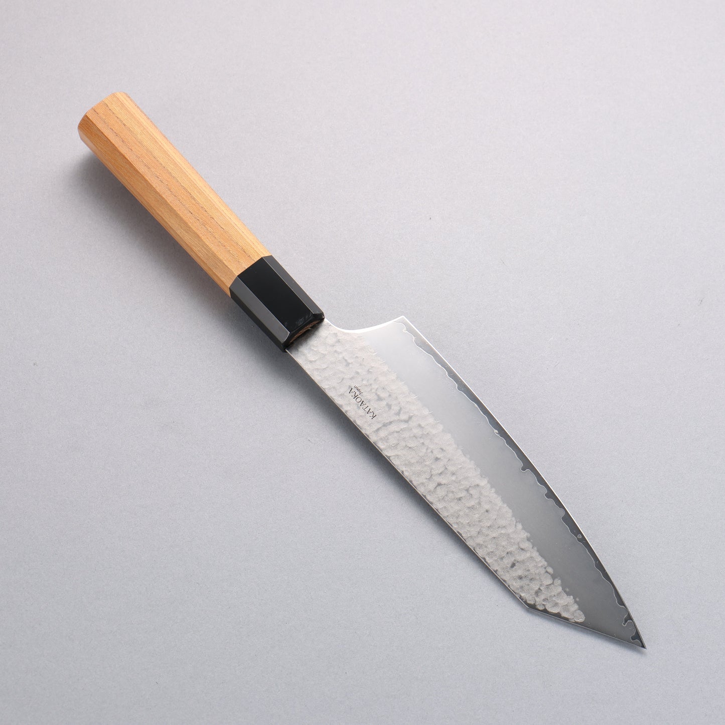 堺 孝行 V金5号 鎚目 文化包丁 170mm 朴 (口輪:黒プラスチック)柄 Kataoka - 清助刃物