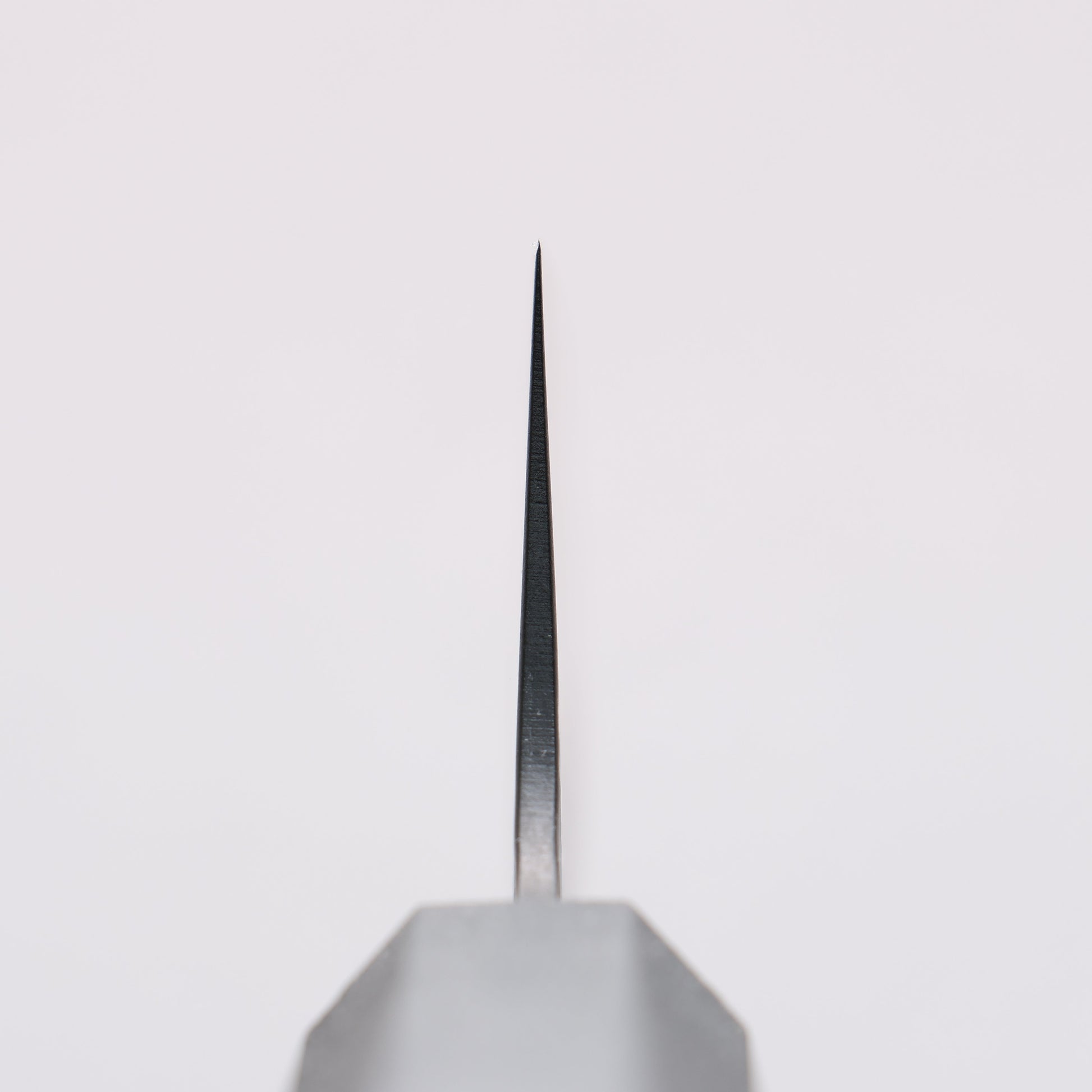 堺 孝行 黒影 V金10号 鎚目 テフロン加工 切付牛刀包丁 190mm 黒漆塗り柄 - 清助刃物