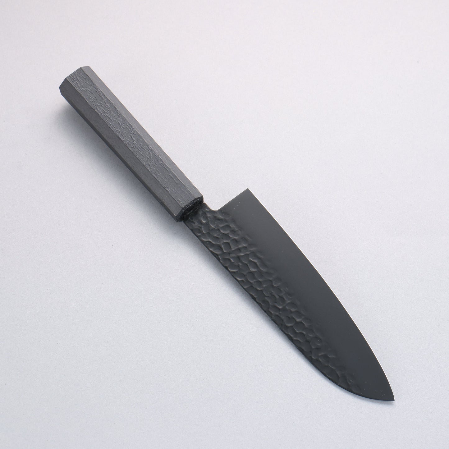 堺 孝行 黒影 V金10号 鎚目 テフロン加工 三徳包丁 170mm 黒漆塗り柄 - 清助刃物
