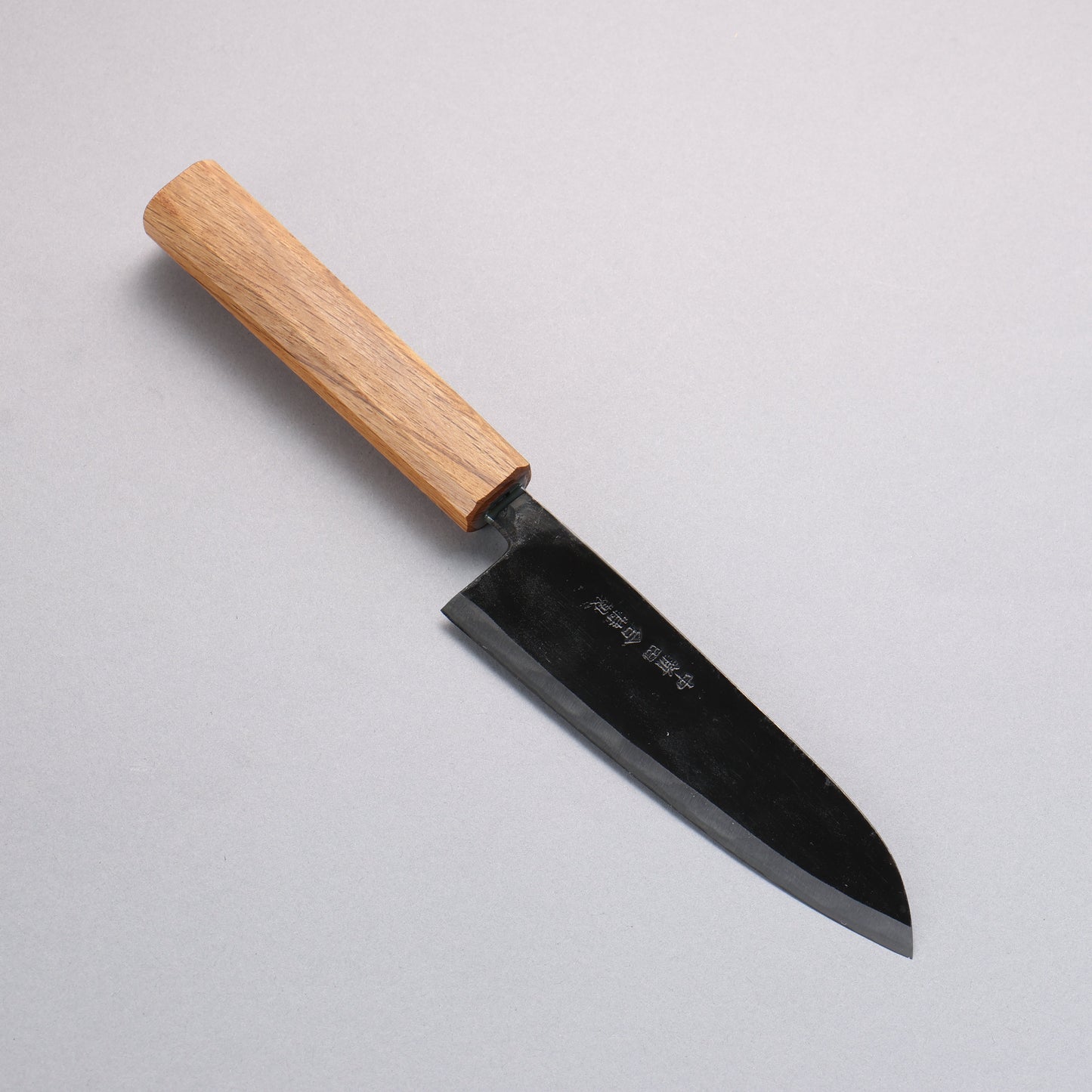 中新田 白ニ鋼 黒仕上げ 三徳包丁 150mm 樫柄 - 清助刃物