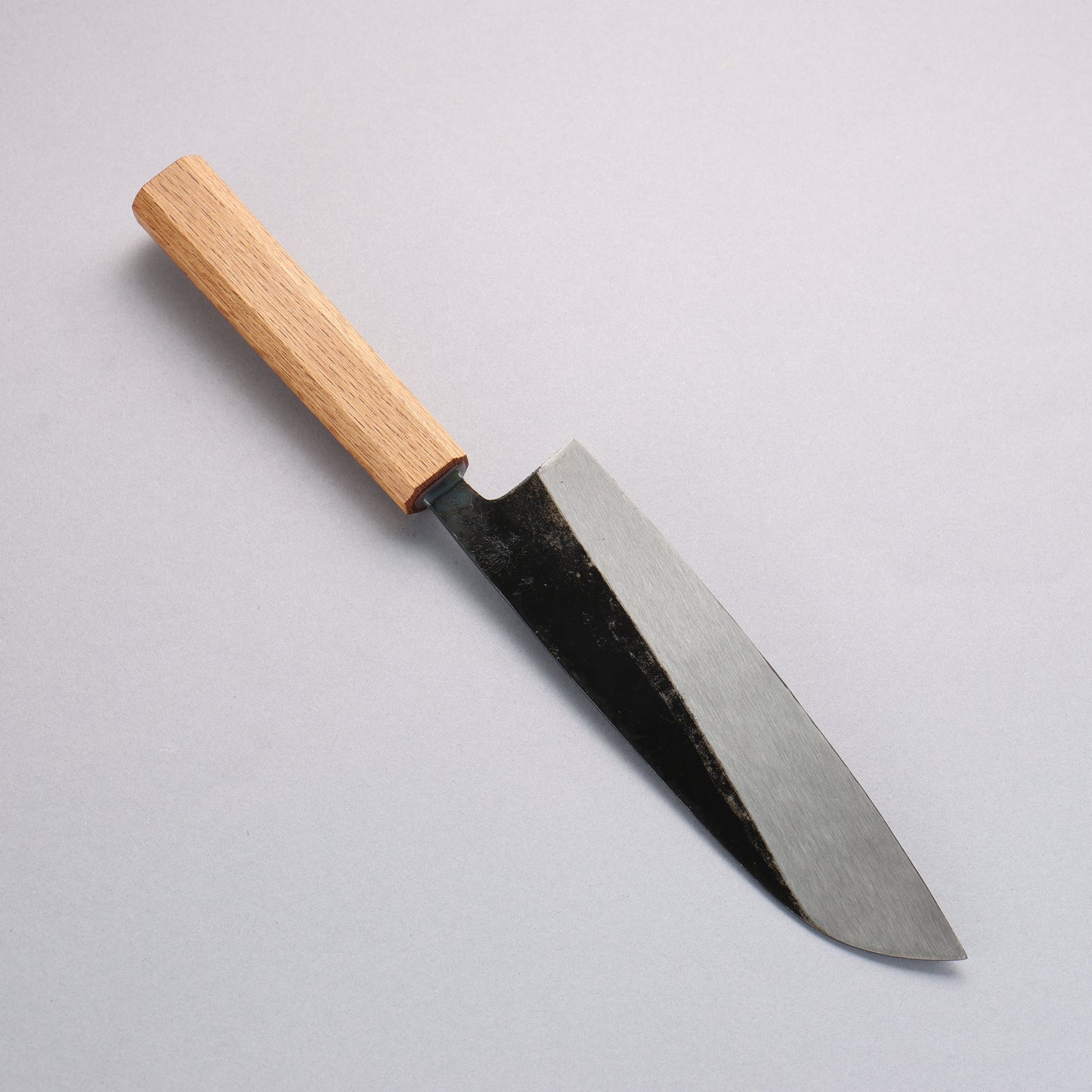 中新田 白ニ鋼 黒仕上げ 三徳包丁 180mm 樫柄 - 清助刃物