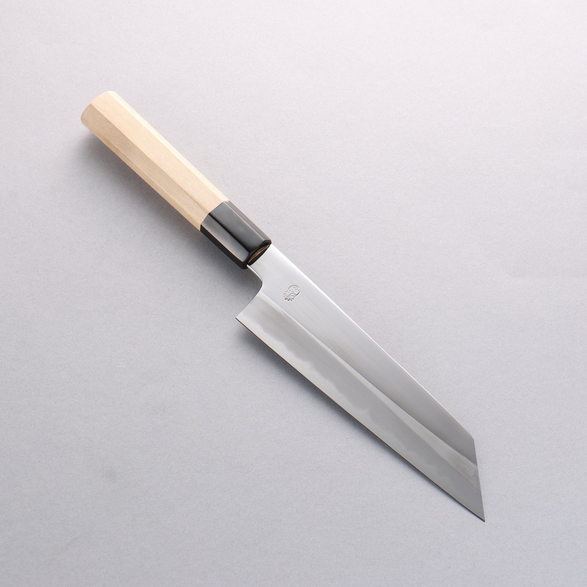 重陽 白鋼 鏡面仕上げ 切付三徳包丁 180mm 朴柄 - 清助刃物