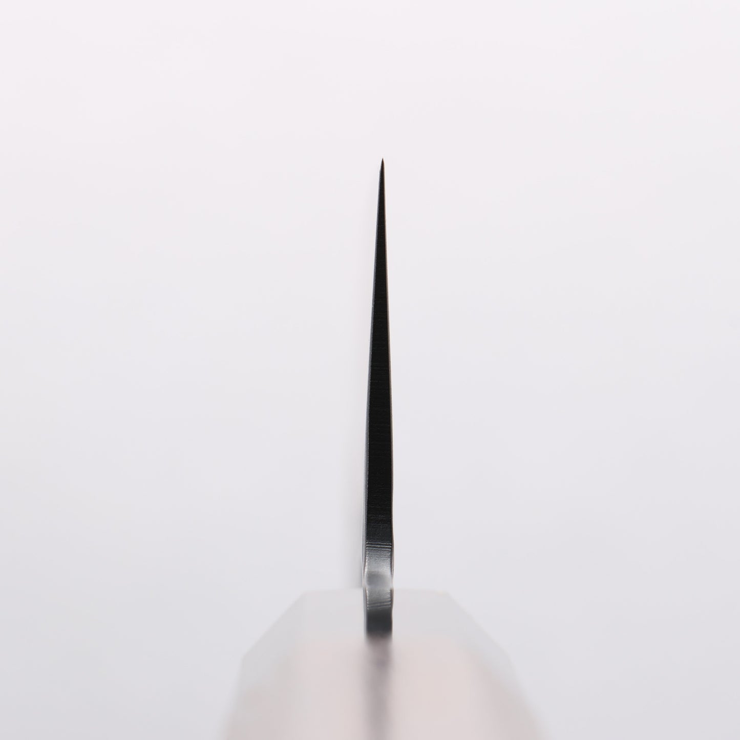 堺 孝行 黒影 V金10号 鎚目 テフロン加工 切付三徳包丁 160mm 樫焼柄 - 清助刃物