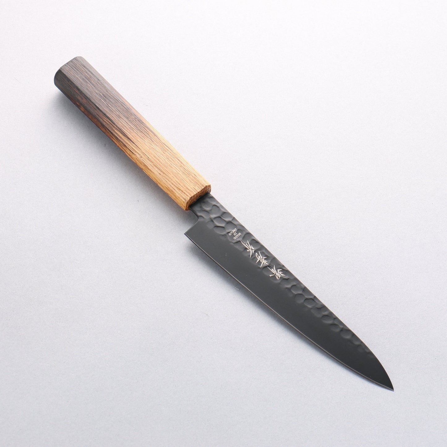 堺 孝行 黒影 V金10号 鎚目 テフロン加工 ペティーナイフ 150mm 樫焼柄 - 清助刃物