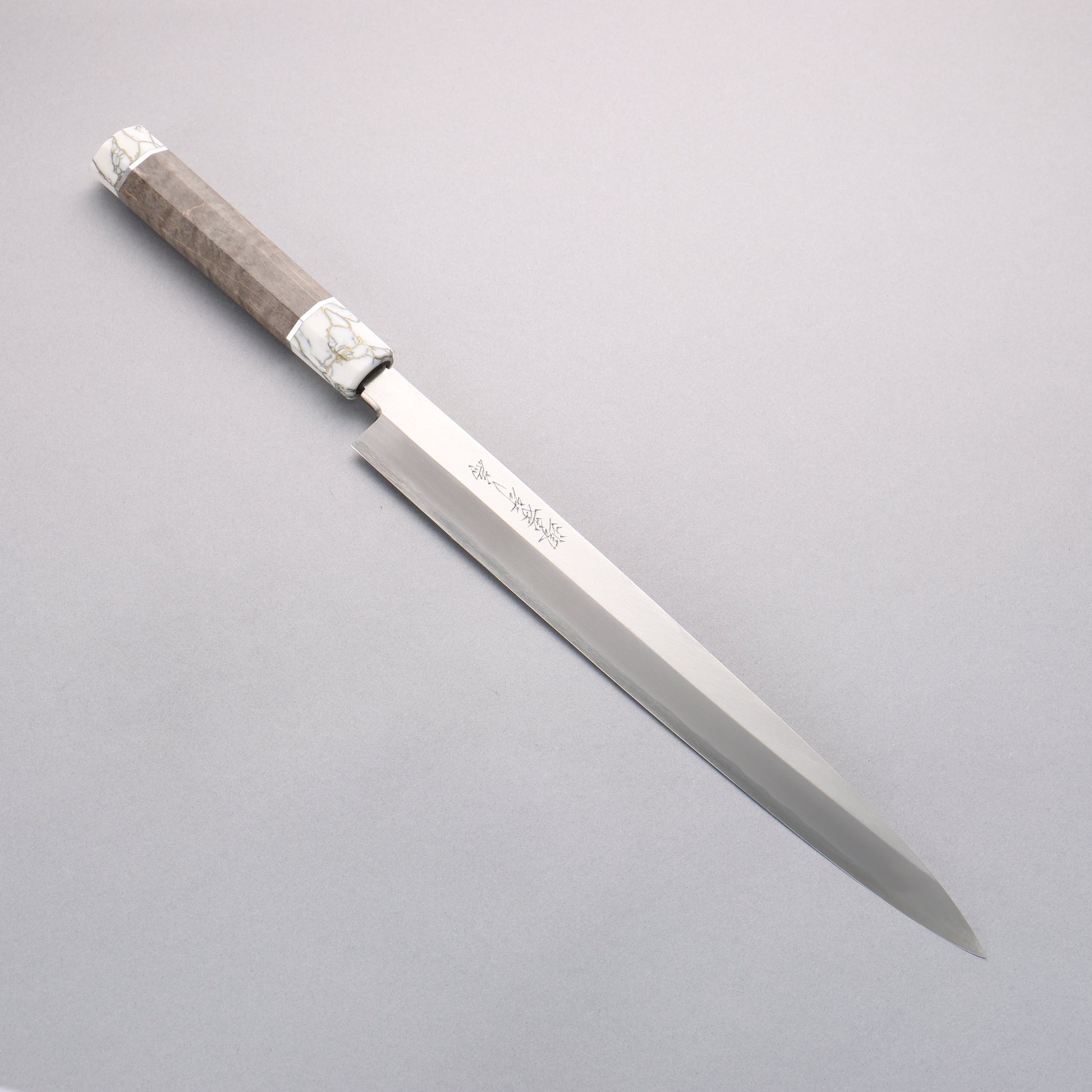 堺 孝行 シェフシリーズ 銀三鋼 柳刃包丁 300mm スタビライズドウッド (両輪:白)柄 鞘付き - 清助刃物