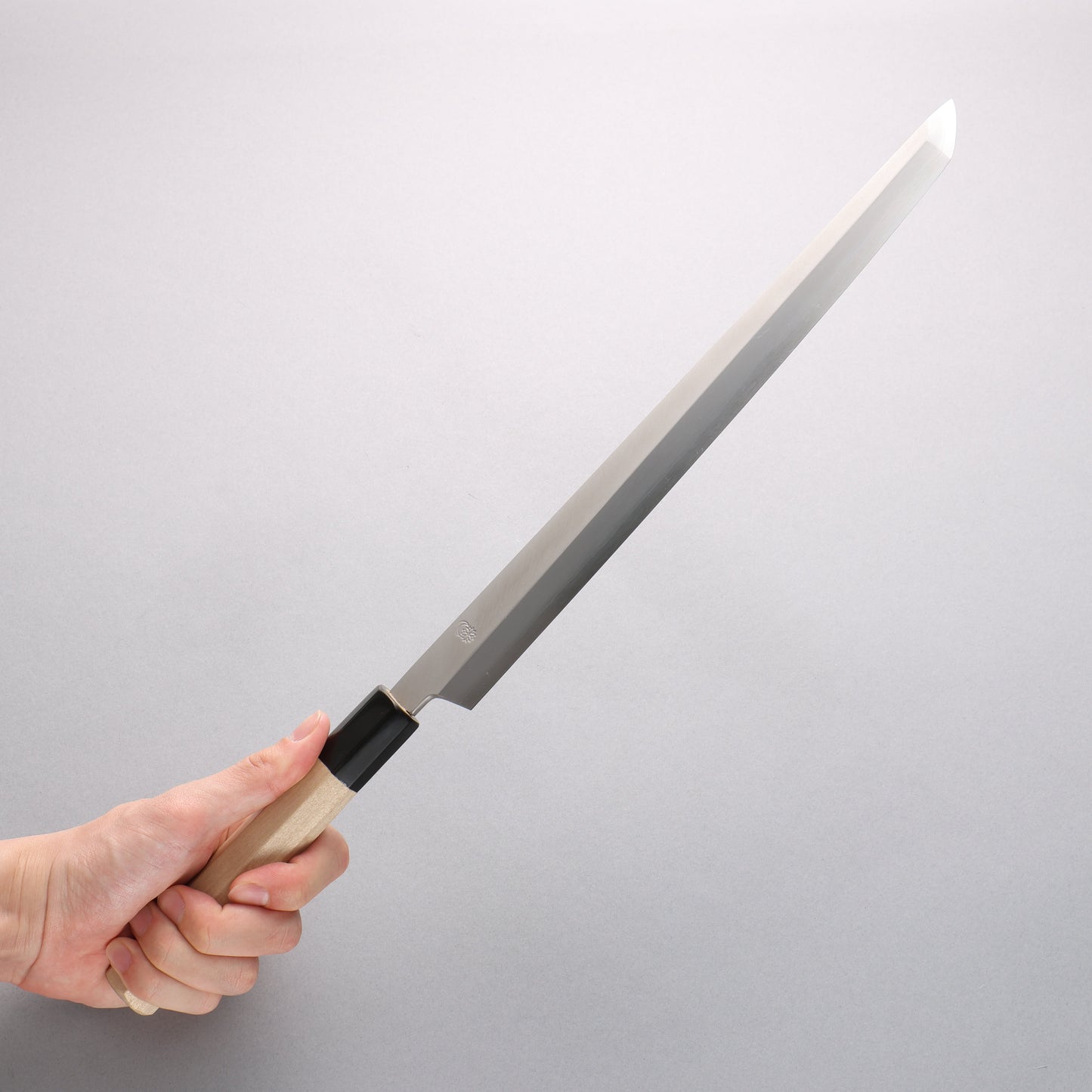 菊月 銀三鋼 暈し 先丸蛸引包丁 300mm 朴柄 - 清助刃物