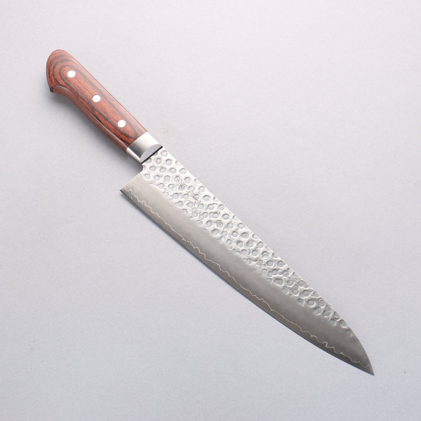 清助 スウェーデン鋼 鎚目 牛刀包丁 240mm マホガニー柄 - 清助刃物