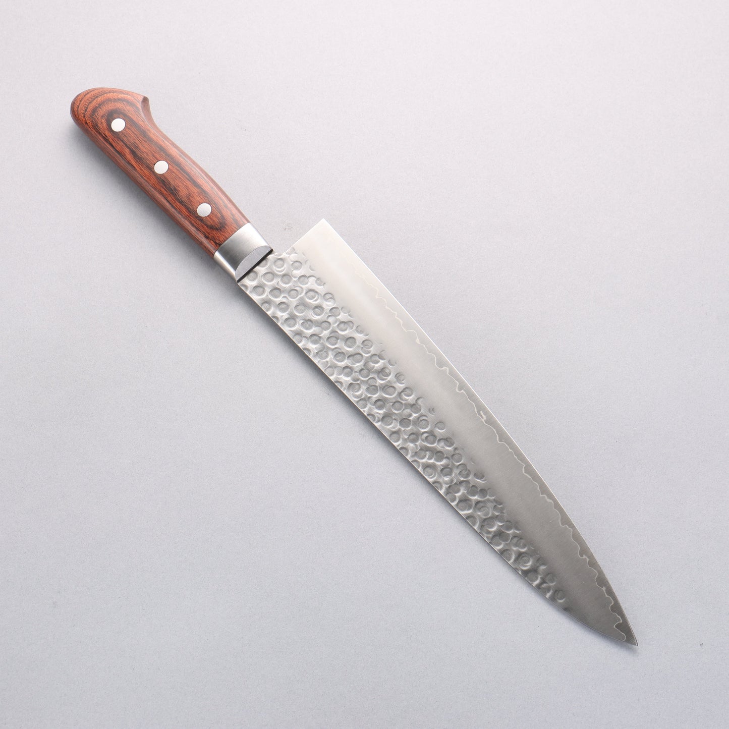 清助 スウェーデン鋼 鎚目 牛刀包丁 240mm マホガニー柄 - 清助刃物