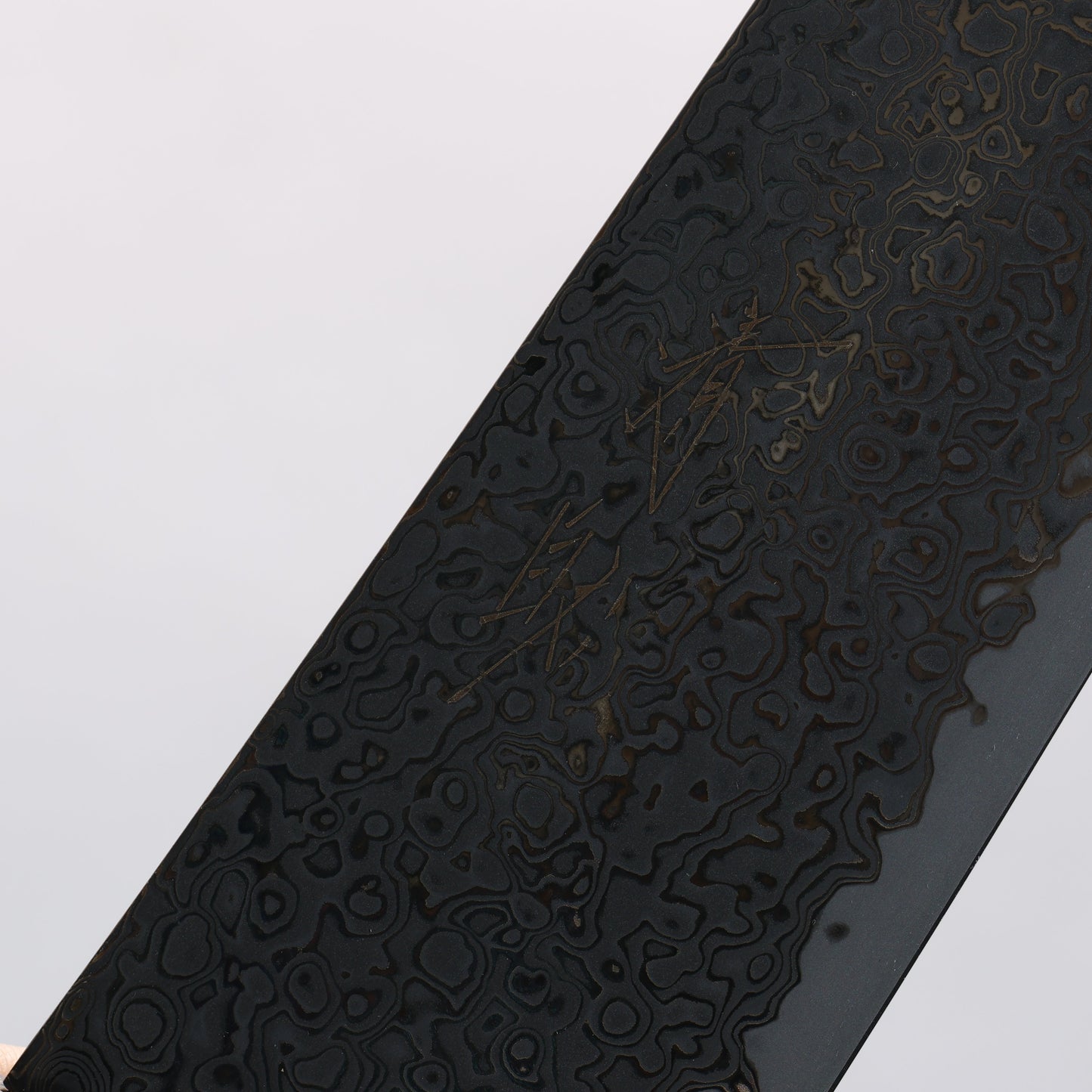 清助 SG2 黒ダマスカス 磨き仕上げ 牛刀包丁 210mm 黒檀柄 - 清助刃物
