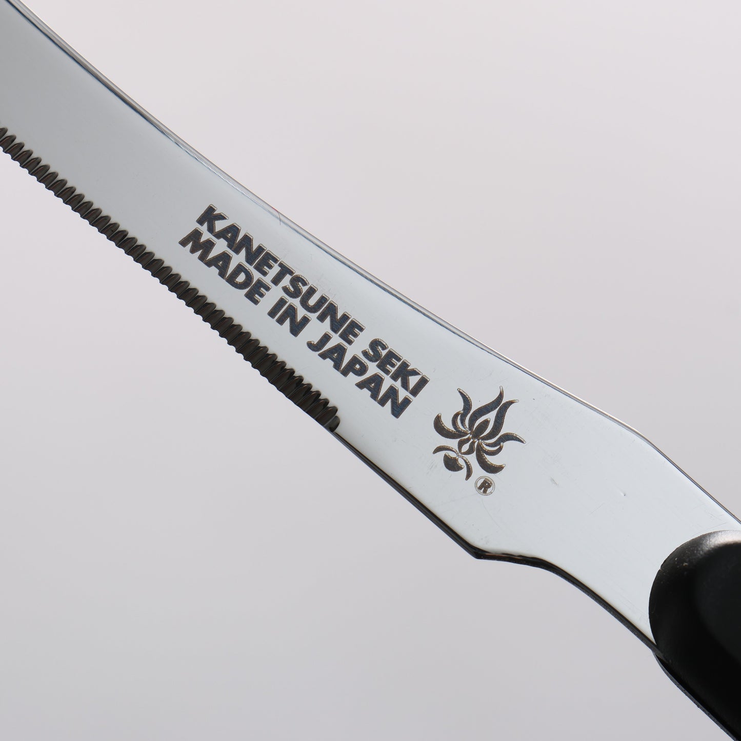 兼常 ステンレス鋼 トマトスライサー 110mm 黒プラスチック柄 - 清助刃物