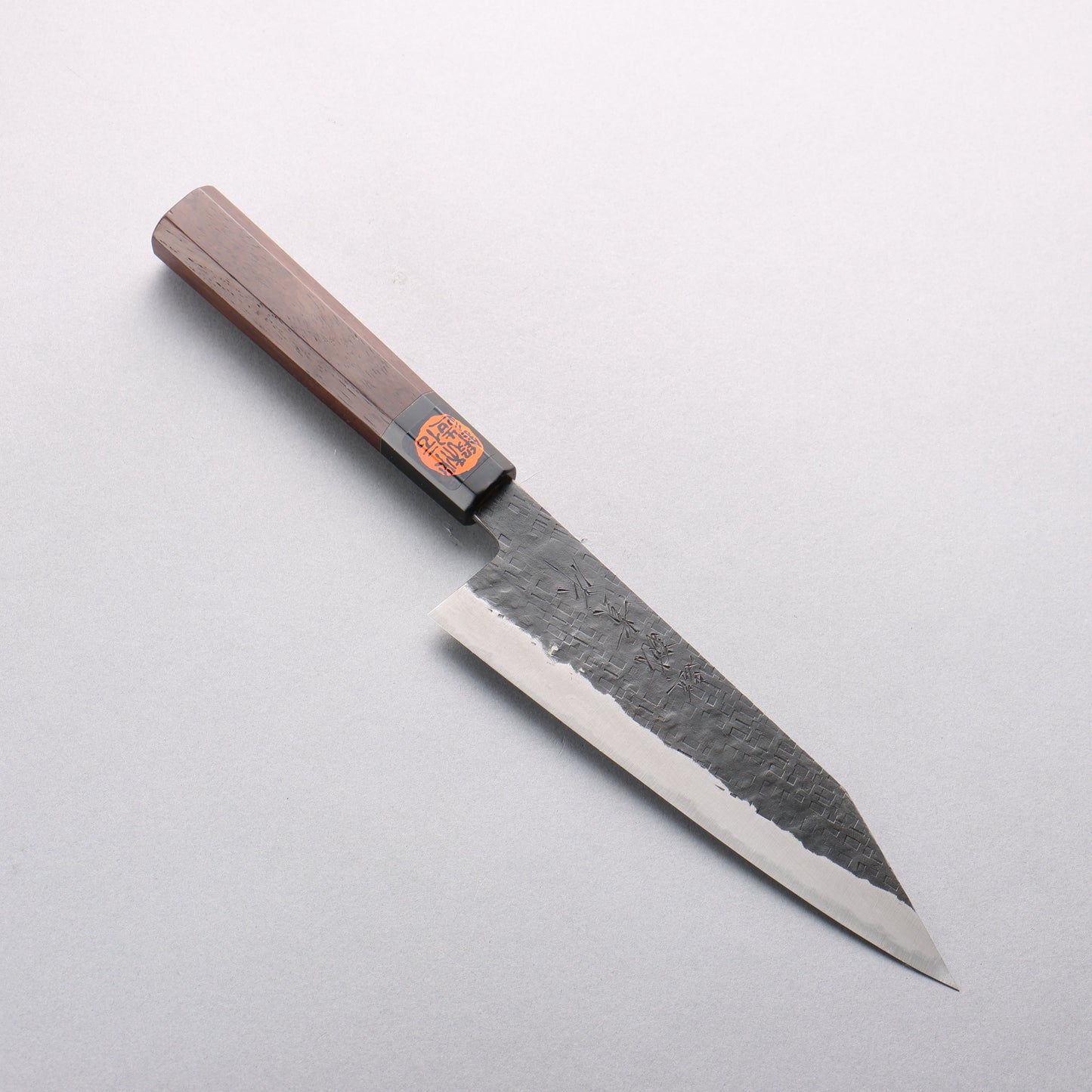 田中 誠貴 鉄火 青ニ鋼 黒打 鎚目(角) 切付牛刀包丁 180mm ウォルナット柄 - 清助刃物