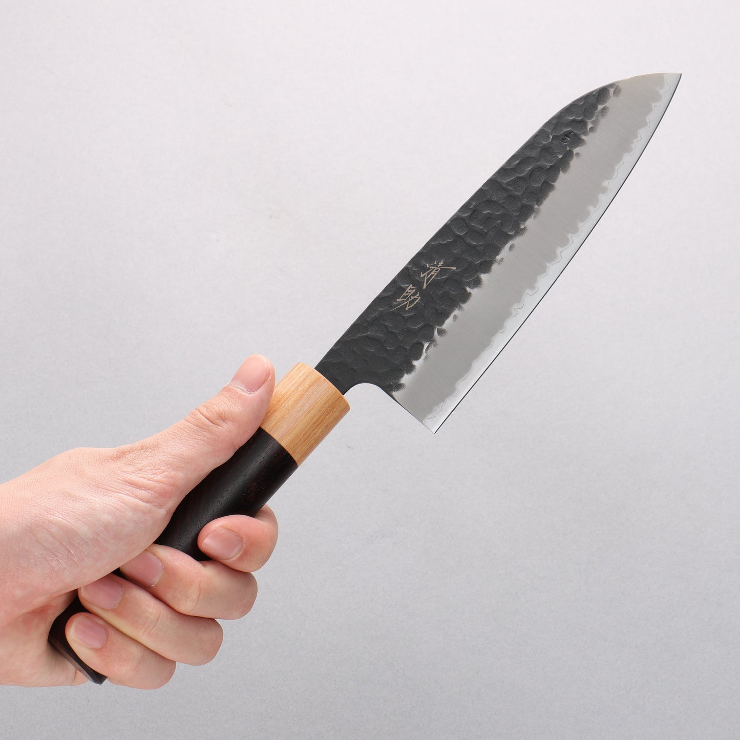 清助 紫檀 青スーパー鋼 鎚目 黒打 三徳包丁 170mm 紫檀柄 - 清助刃物