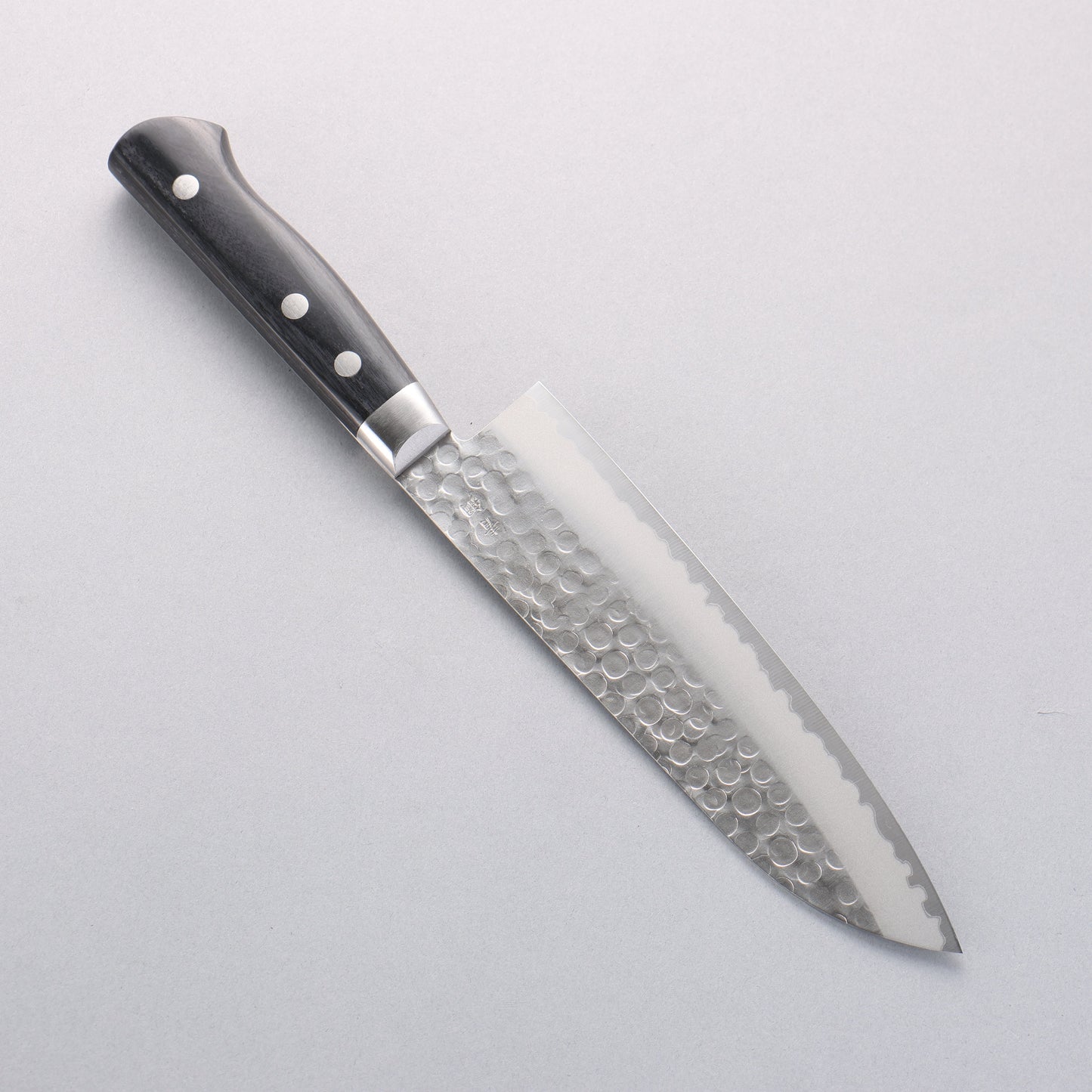 清助 青紙 鎚目 リブ付 三徳包丁 180mm 黒合板柄 - 清助刃物