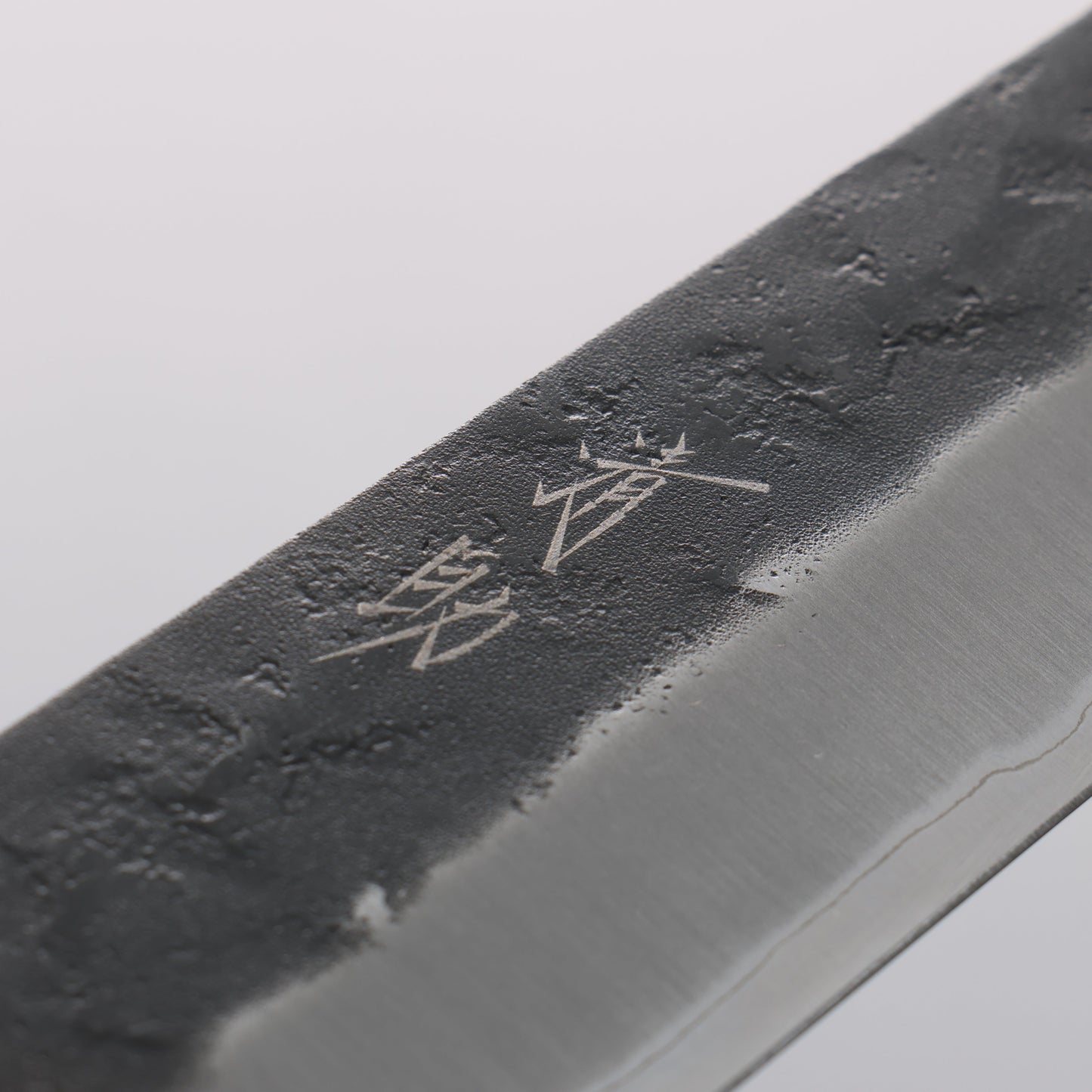 清助 青スーパー鋼 黒梨地 筋引包丁 270mm 紫檀 (口輪:白合板)柄 - 清助刃物
