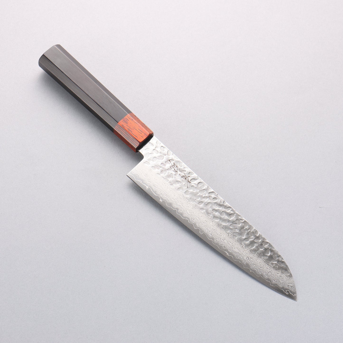 清助 VG10 33層 鎚目 ダマスカス 三徳包丁 180mm 黒合板柄 - 清助刃物