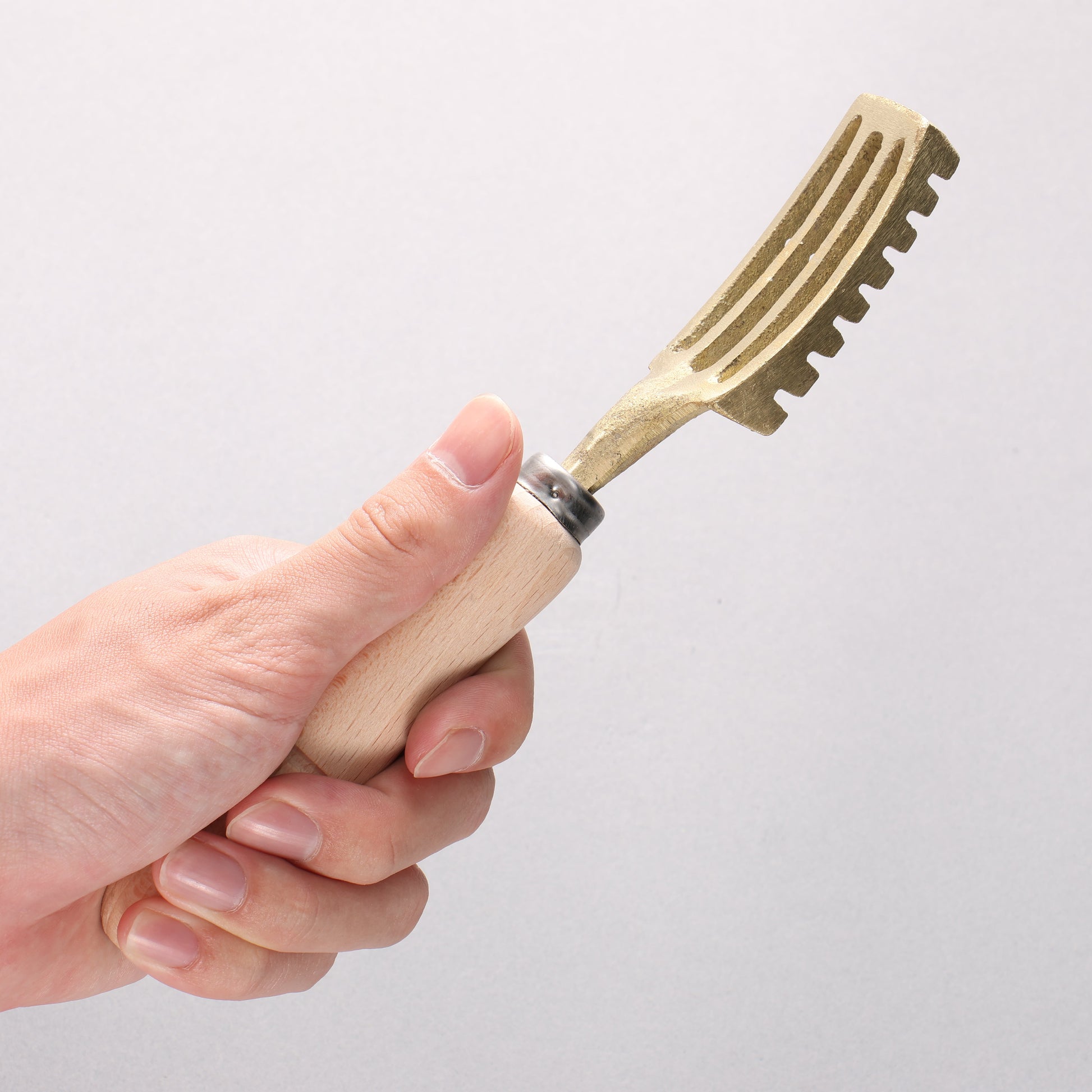 堺 孝行 真鍮 ウロコ取り 210mm - 清助刃物