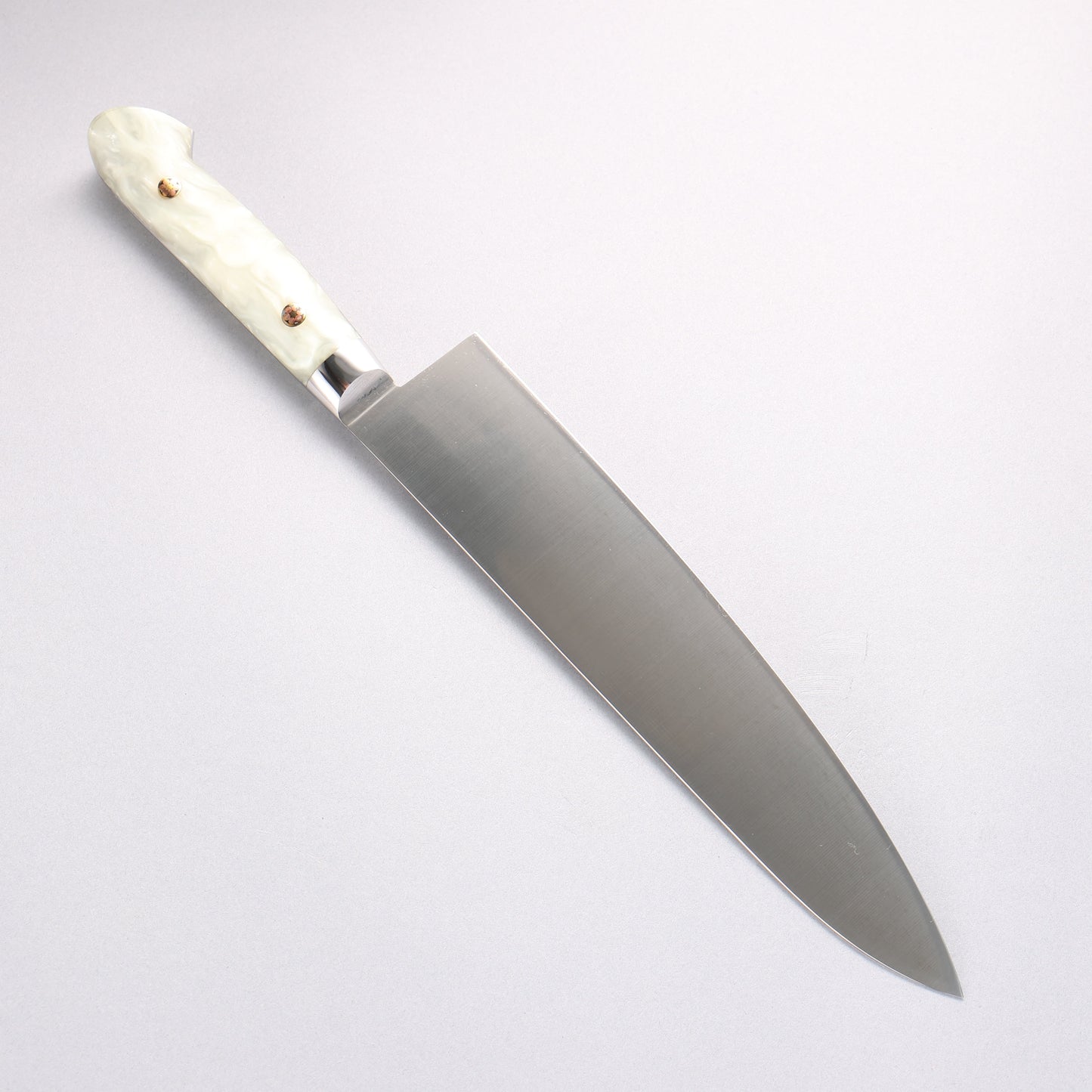 堺 孝行 グランドシェフ SP スウェーデンウッデホルム特殊鋼 牛刀サーモン 240mm SP タイプ III (パール)柄 - 清助刃物