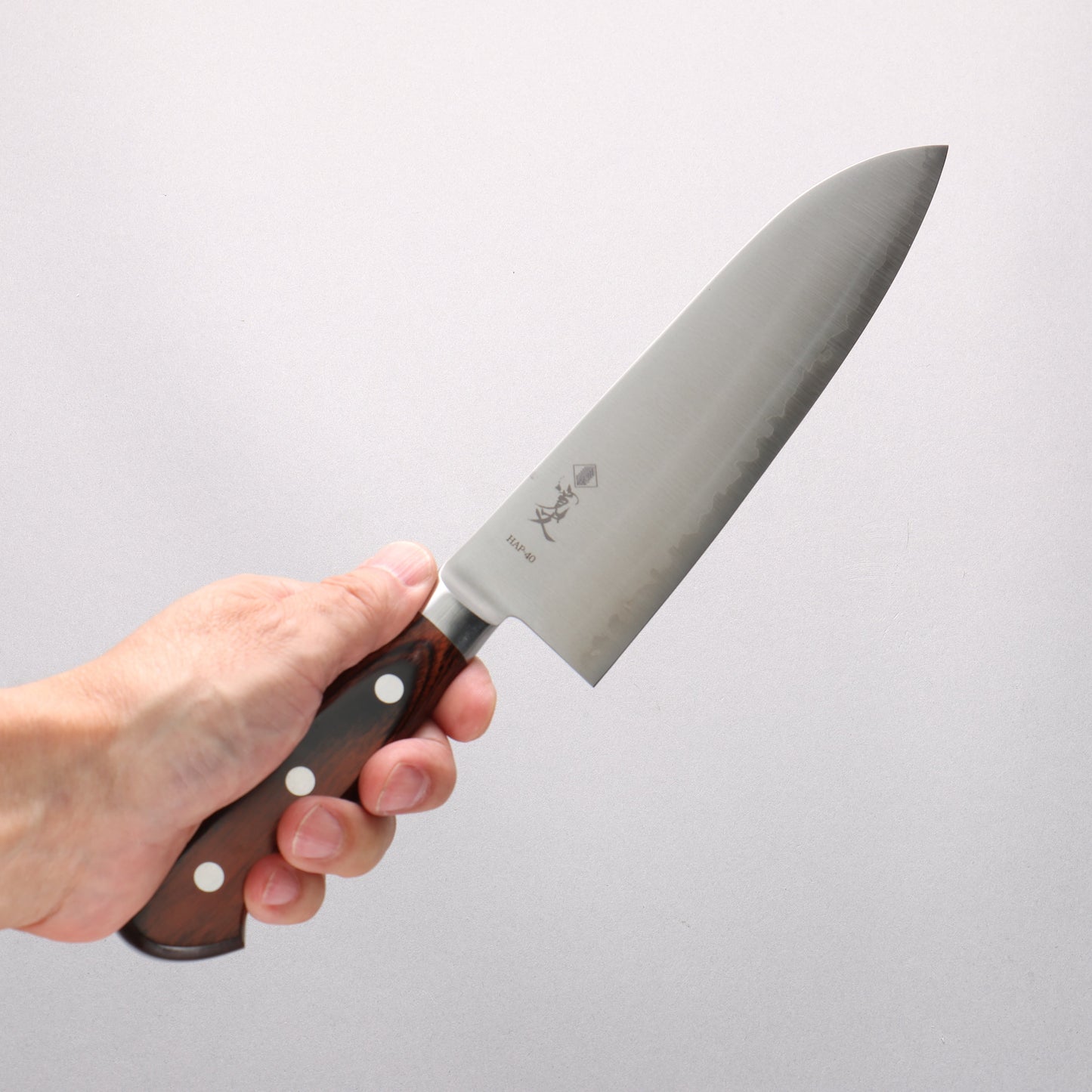 寛丈 HAP40 三徳包丁 180mm マホガニー柄 - 清助刃物