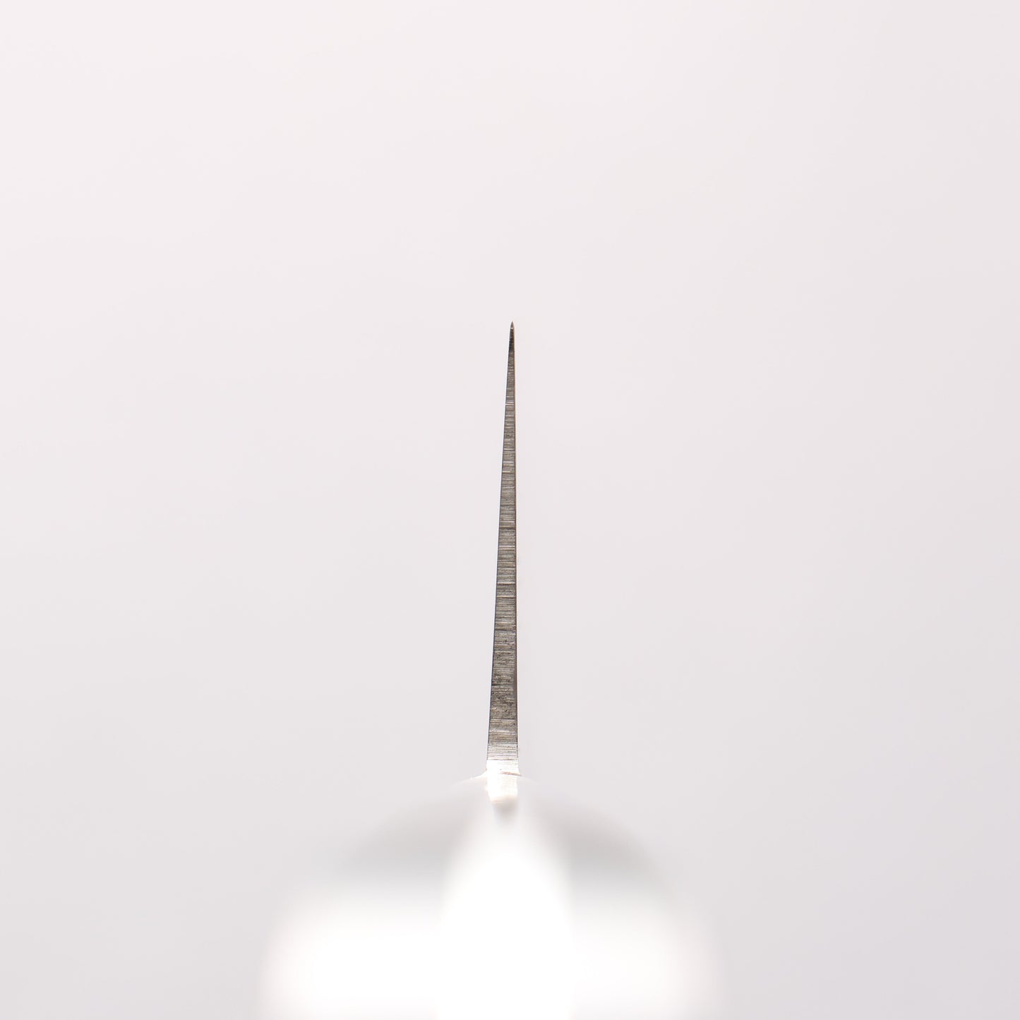 伊勢屋 モリブデン鋼(MOL) 牛刀包丁 180mm 黒マイカルタ柄 - 清助刃物