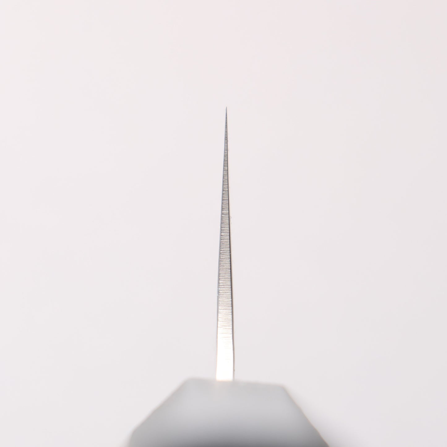 堺 孝行 なないろ VG10 33層 剣型牛刀包丁 190mm ABS樹脂(乾漆墨黒)柄 - 清助刃物