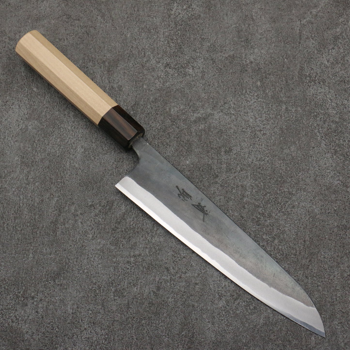清助 青一鋼 黒仕上げ 牛刀包丁 210mm 朴 (口輪:黒檀)柄 - 清助刃物