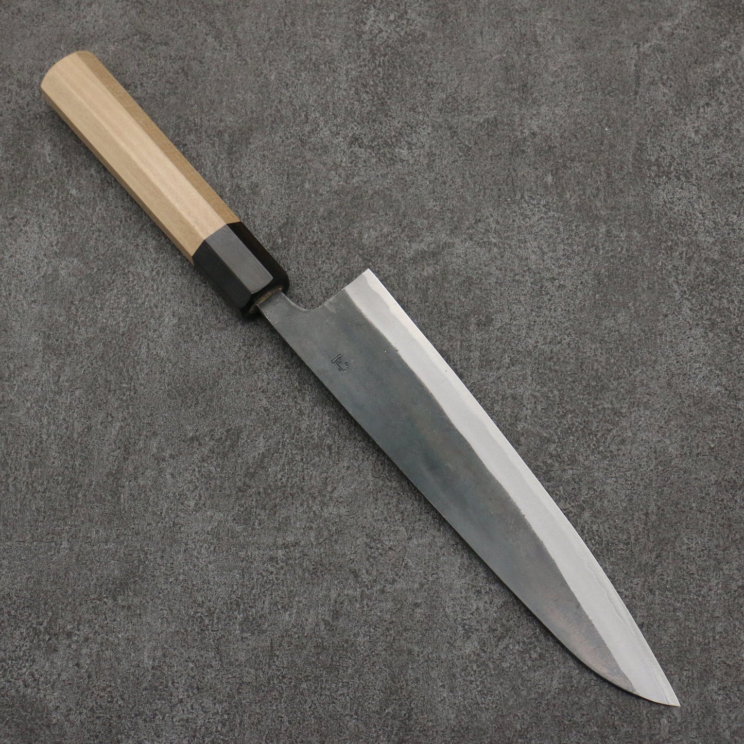 清助 青一鋼 黒仕上げ 牛刀包丁 210mm 朴 (口輪:黒檀)柄 - 清助刃物