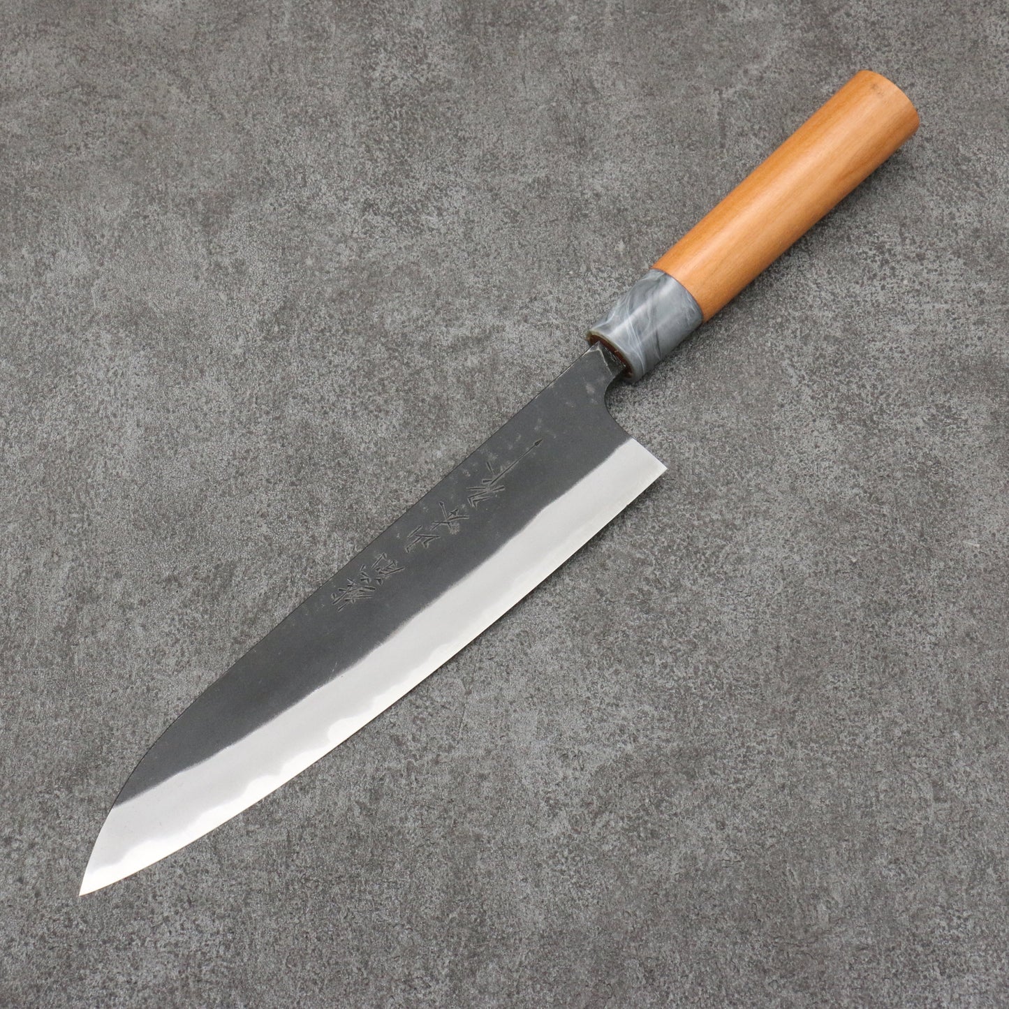 山本 直 白ニ鋼 黒打 牛刀包丁 210mm 桜柄 - 清助刃物