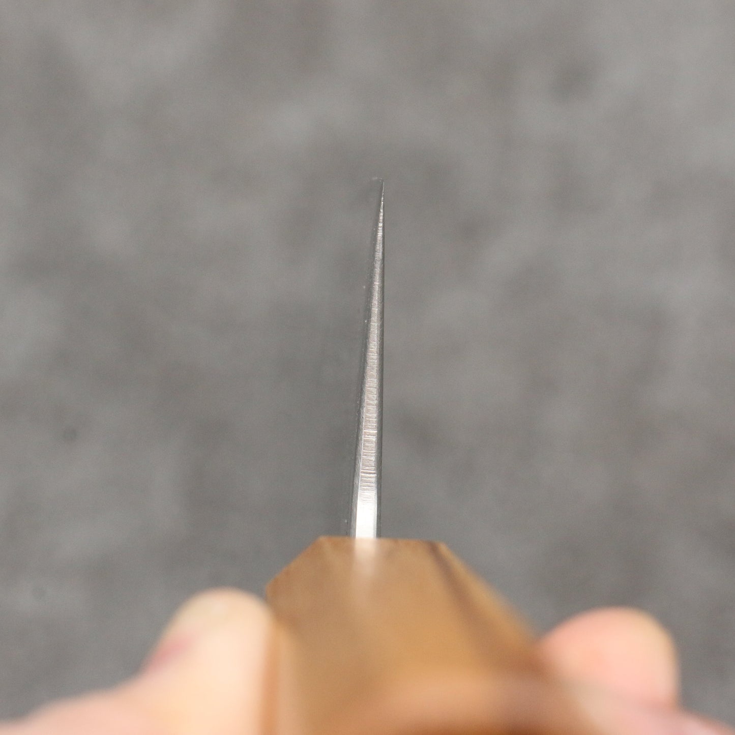 清助 銀三鋼 磨き仕上げ 切付牛刀包丁 240mm 白樫柄 - 清助刃物