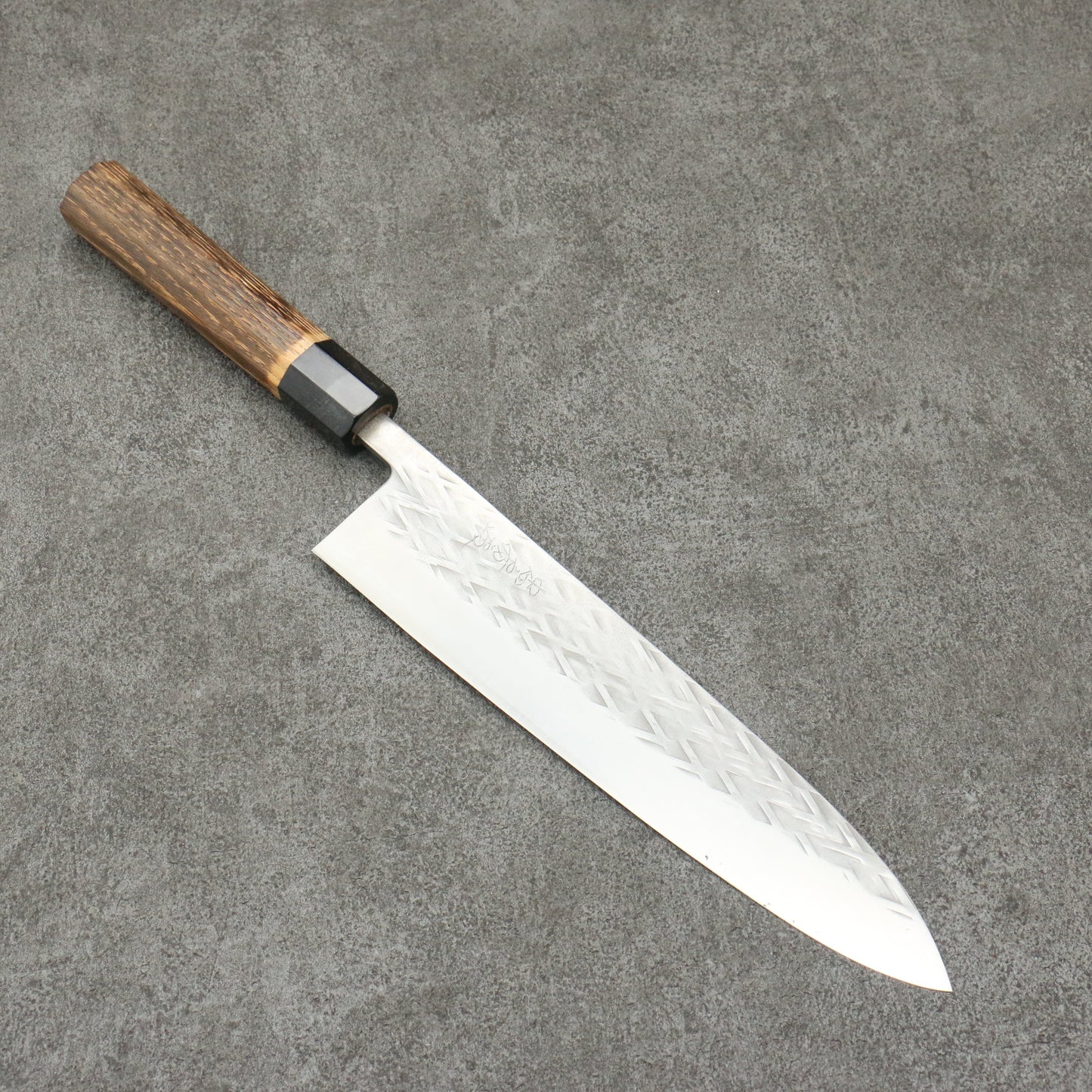 タダフサ SLD鋼 鎚目 牛刀包丁 240mm 焼ウォルナット柄 - 清助刃物