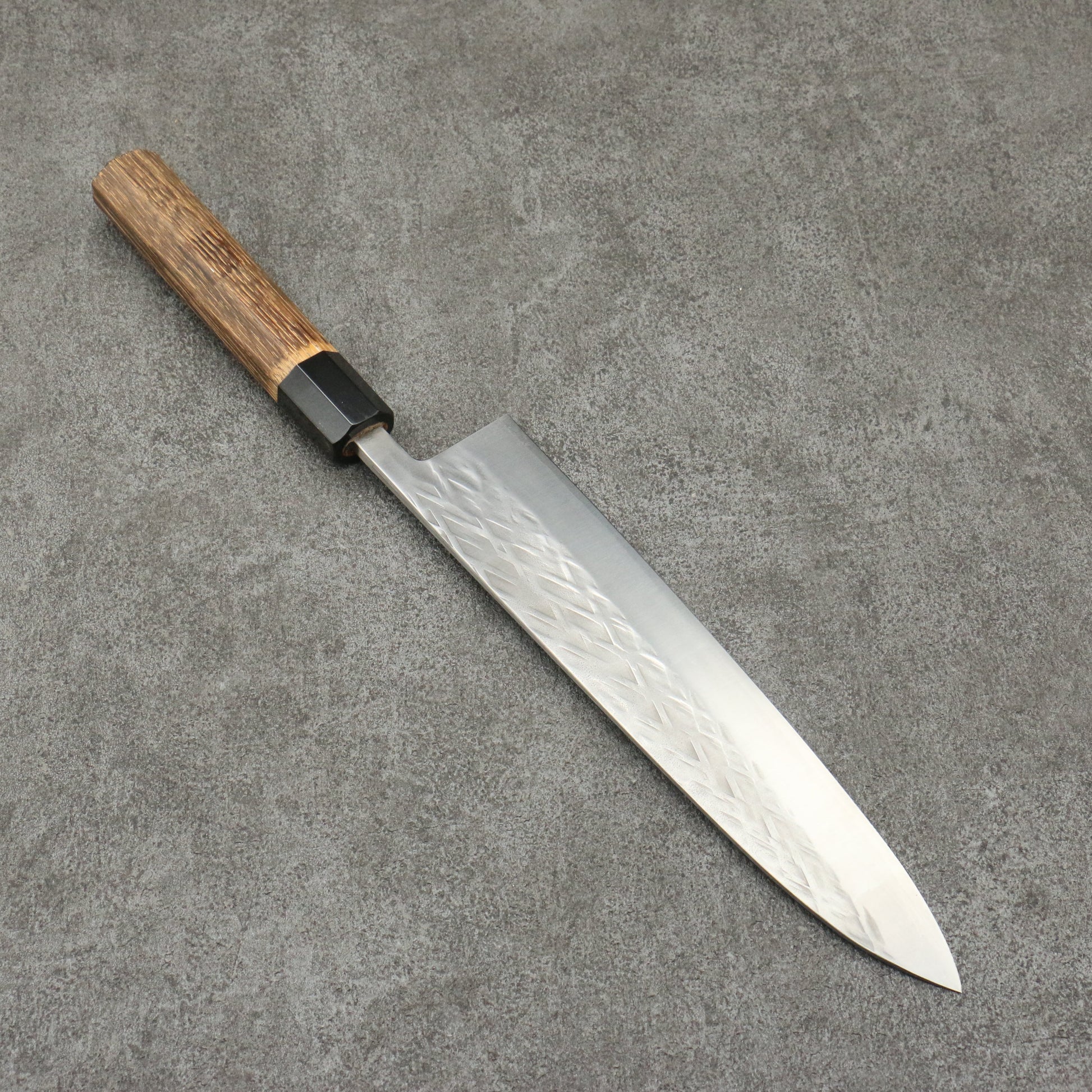 タダフサ SLD鋼 鎚目 牛刀包丁 240mm 焼ウォルナット柄 - 清助刃物