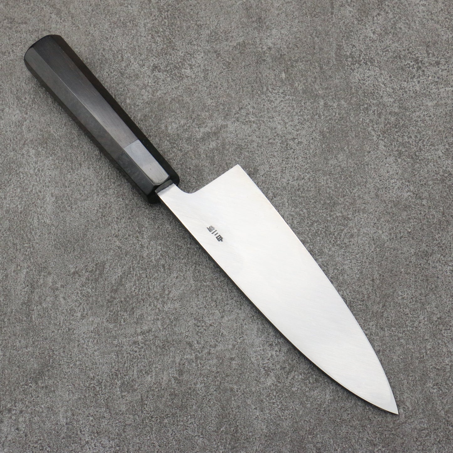 堺 孝行 窪田金彫刻 一登竜門 白ニ鋼 黒仕上げ 出刃包丁 180mm 黒檀柄 - 清助刃物