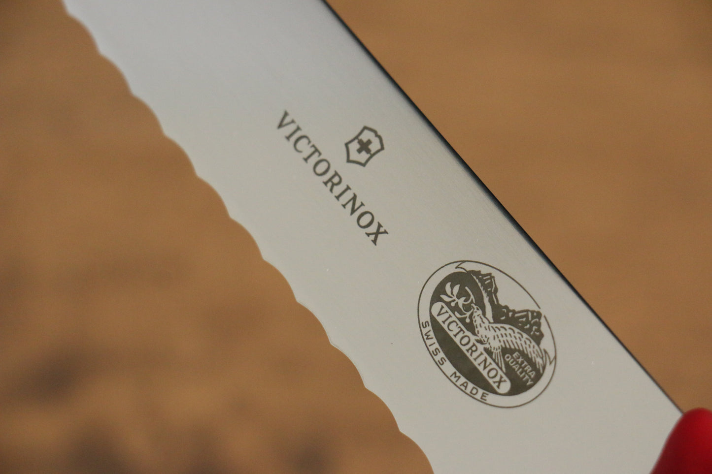 VICTORINOX ステンレス鋼 ウェーブナイフ 300mm プラスチック柄 - 清助刃物