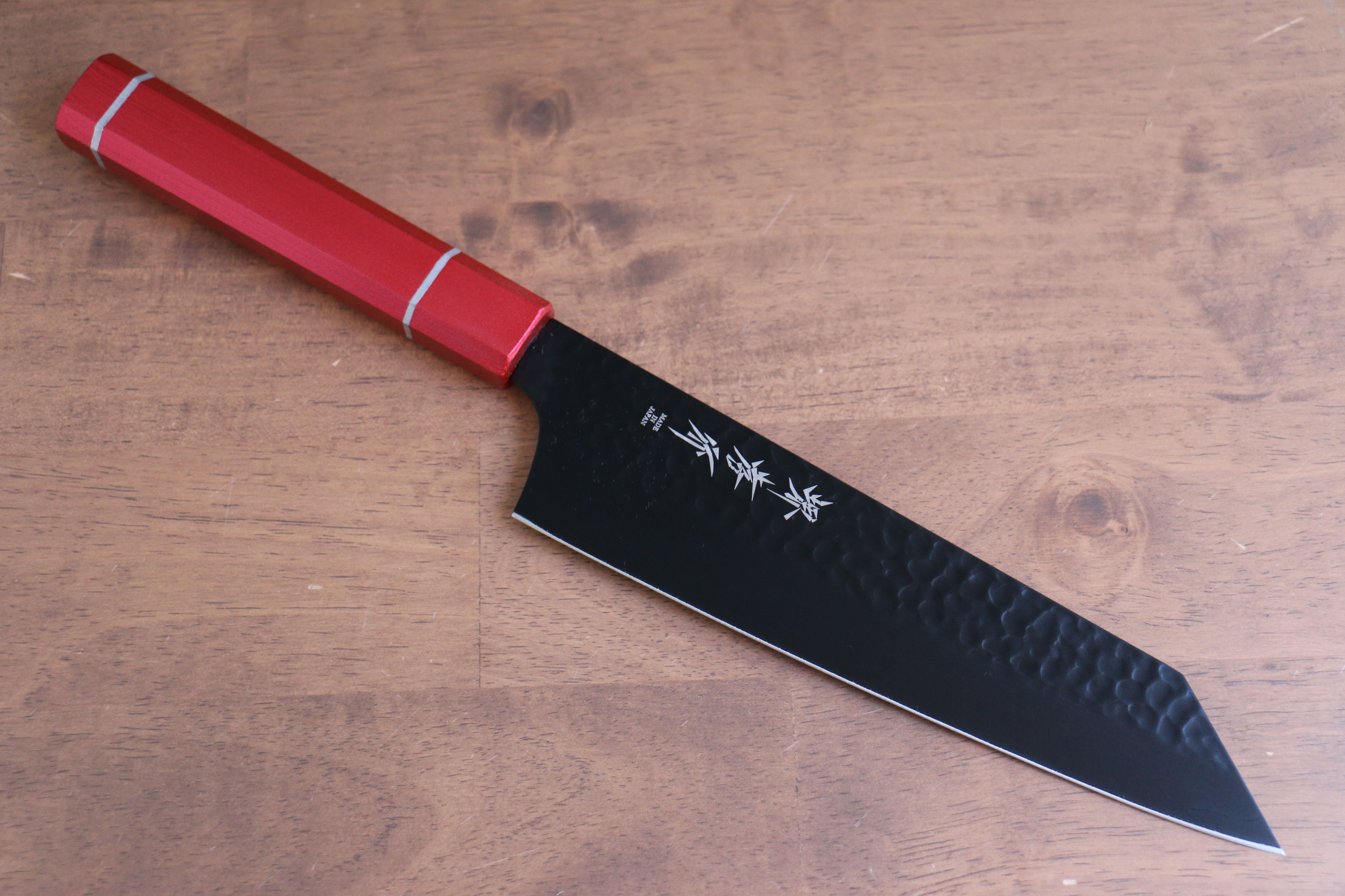 堺孝行 黒影 剣型（切付型）牛刀190 Ｖ金10号鎚目フッ素加工和式包丁