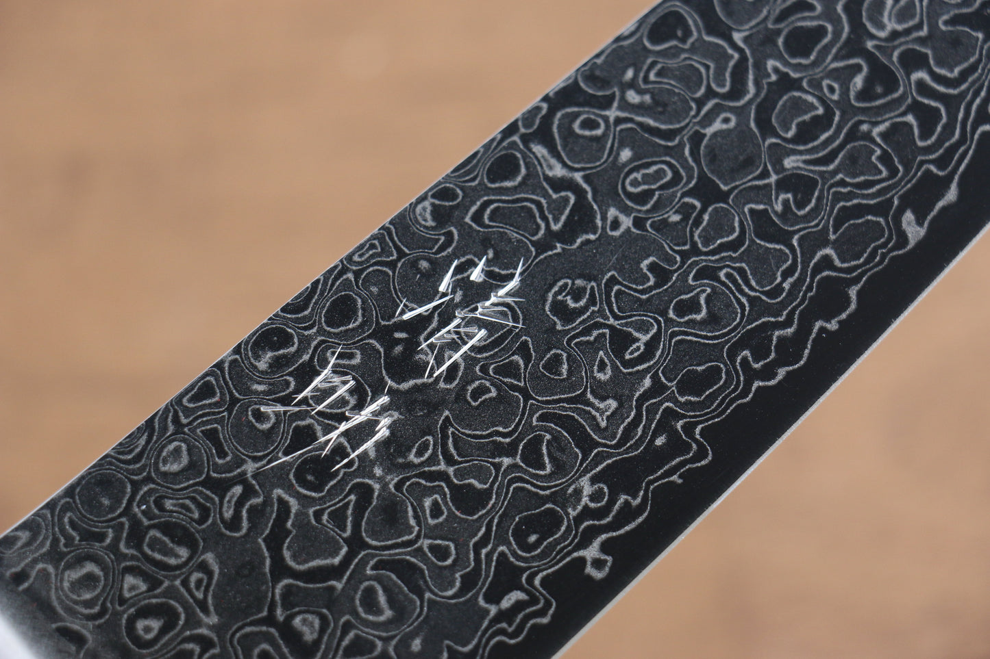 清助 AUS10 45層 鏡面仕上げ ダマスカス 三徳包丁 170mm 黒合板柄 - 清助刃物