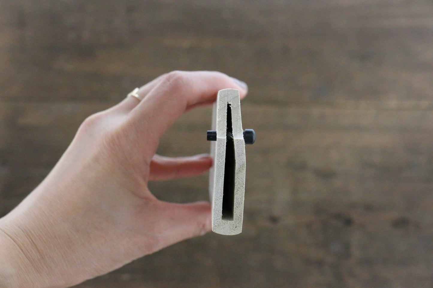 【左利き用】 朴鞘 角型薄刃包丁 黒合板ピン付き - 清助刃物