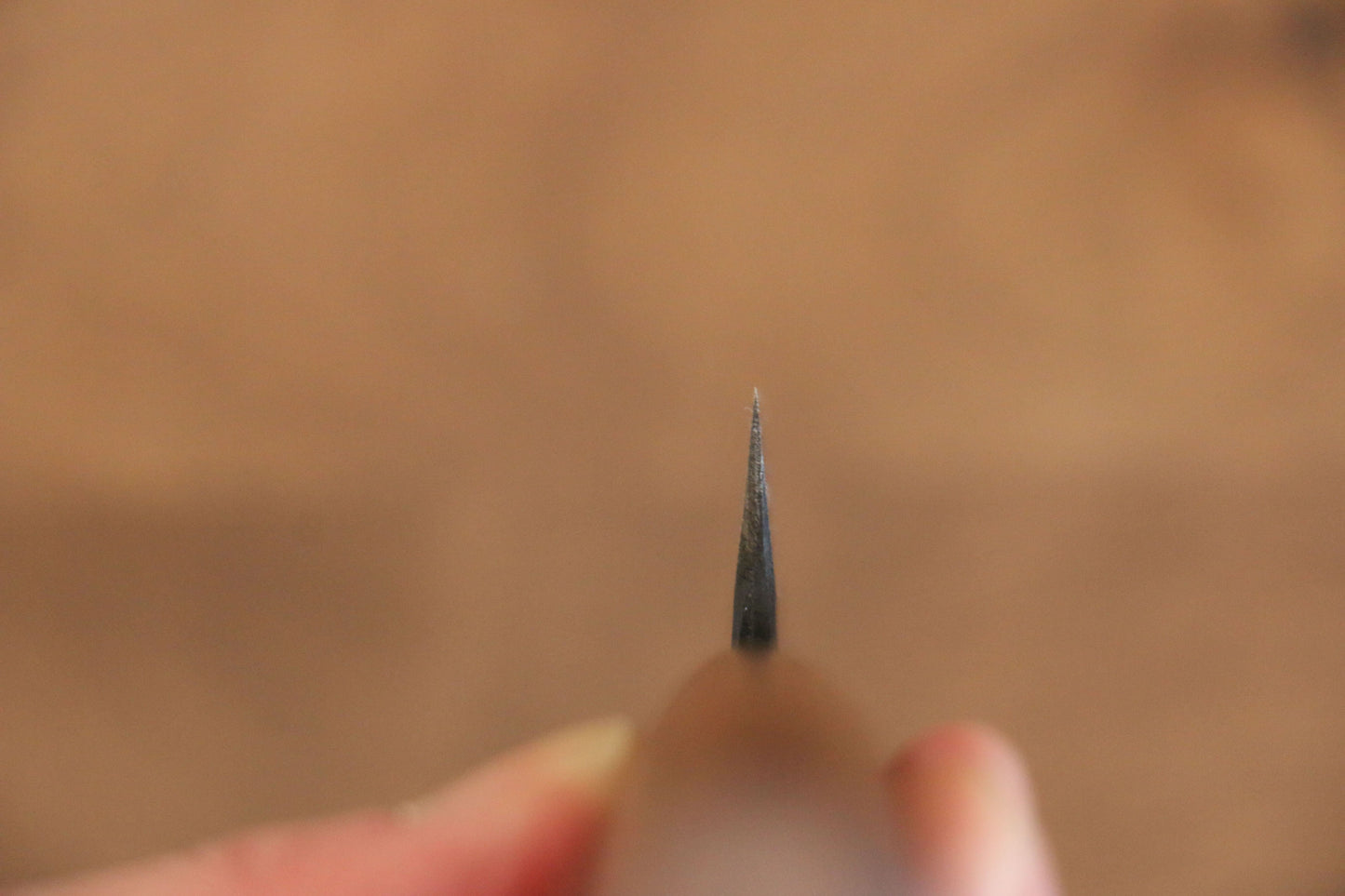 山本 直 青紙 黒打 鎚目(丸) ペティーナイフ 140mm ウォルナット柄 - 清助刃物