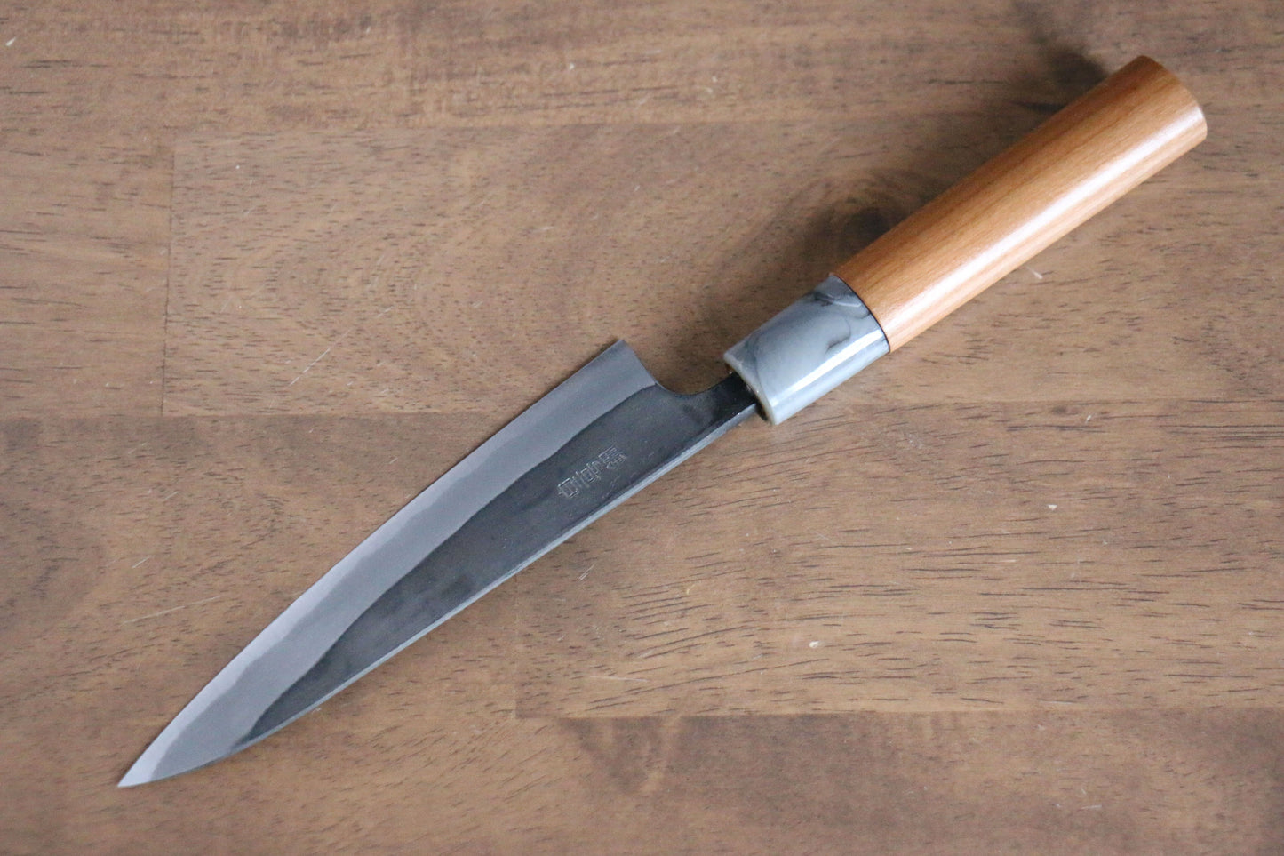 山本 直 白ニ鋼 黒打 ペティーナイフ 140mm 桜柄 - 清助刃物