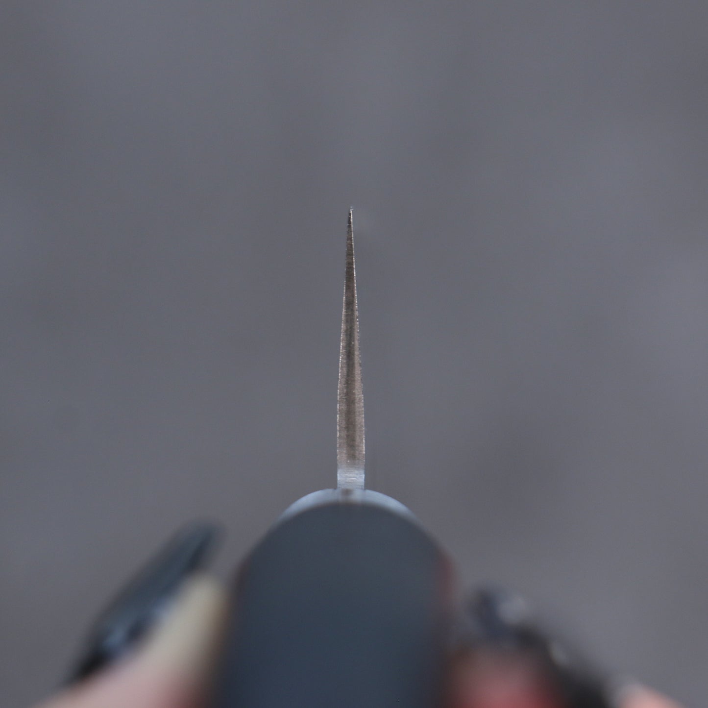 清助 青スーパー鋼 磨き仕上げ 牛刀包丁 180mm 赤黒合板柄 - 清助刃物