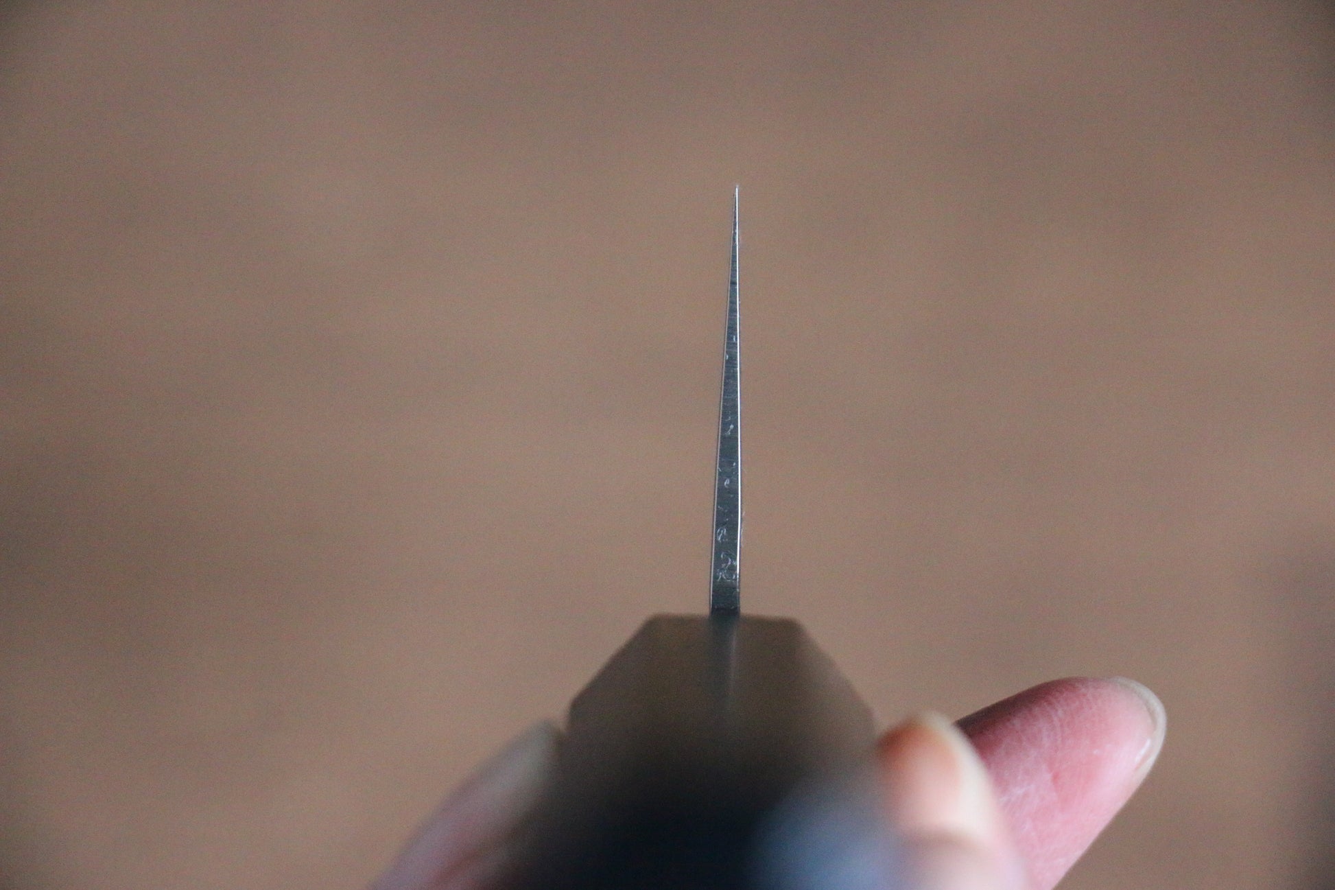 堺 孝行 なないろ VG10 33層 三徳包丁  180mm ABS樹脂(緑べっ甲)柄 - 清助刃物