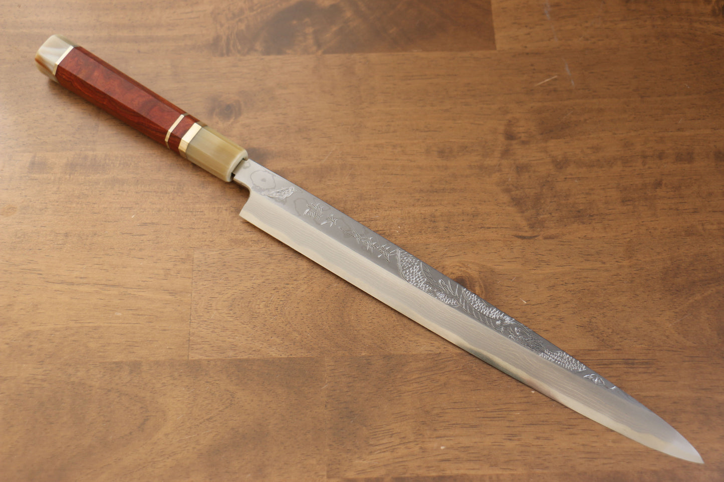 堺 孝行 天龍 うずしお 青ニ鋼 ドラゴンの彫刻入り 柳刃包丁 300mm 赤黒檀柄 鞘付き - 清助刃物