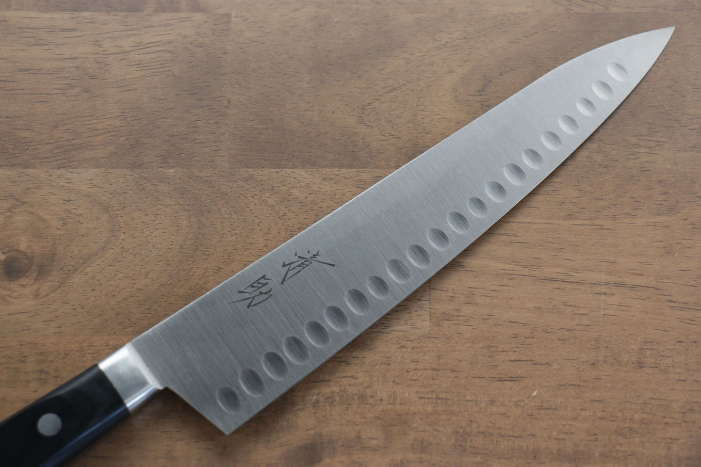清助 スウェーデン鋼 牛刀サーモン 240mm 黒合板柄 - 清助刃物