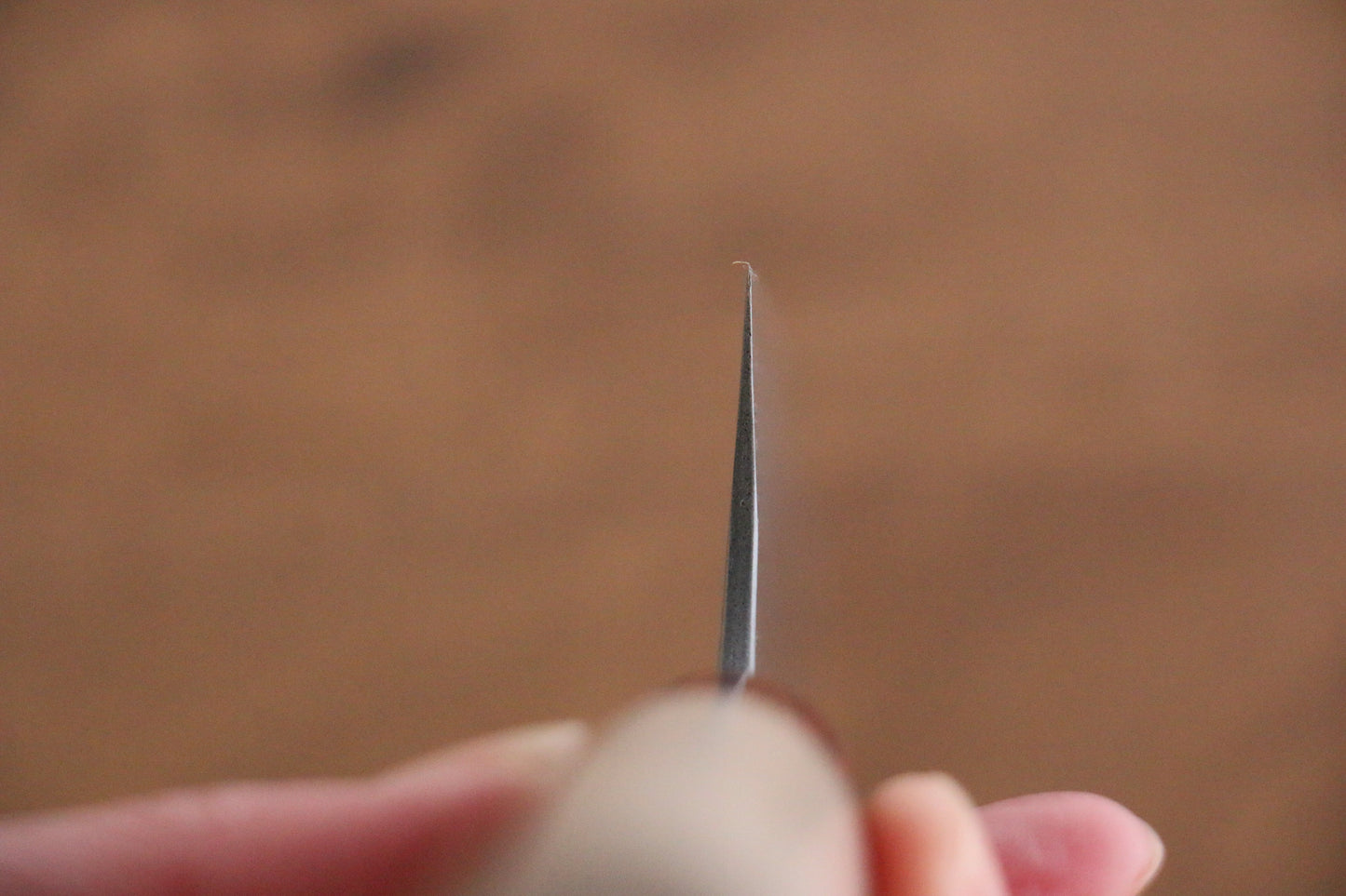 昌景 雪 白ニ鋼 梨地 牛刀包丁 180mm 朴柄 - 清助刃物