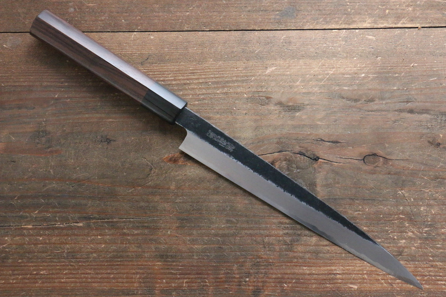 岩井 貴行 青ニ鋼 黒打 柳刃包丁 210mm 紫檀柄 - 清助刃物