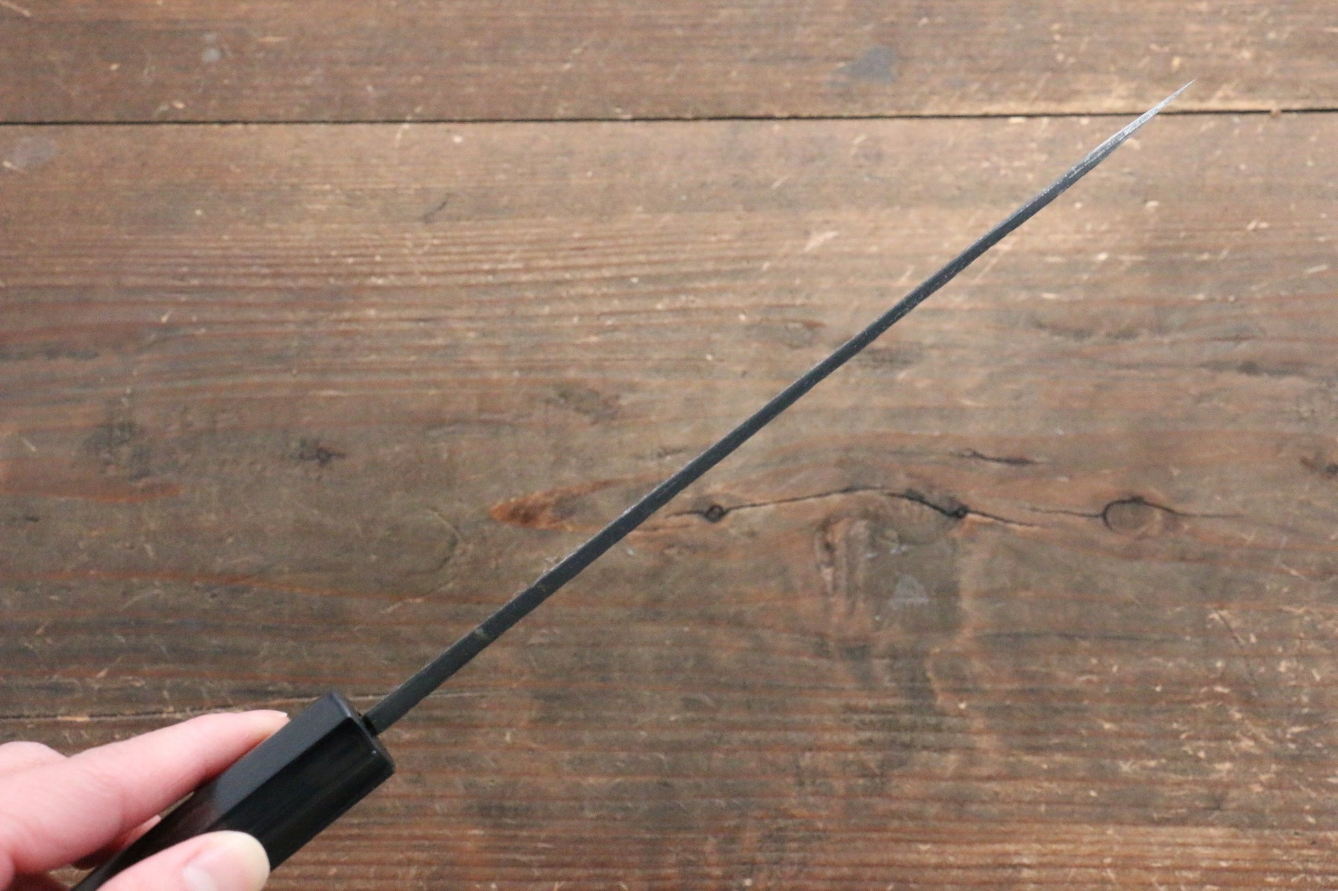 岩井 貴行 青スーパー鋼 黒打 鎚目 牛刀包丁  180mm 紫檀柄 - 清助刃物