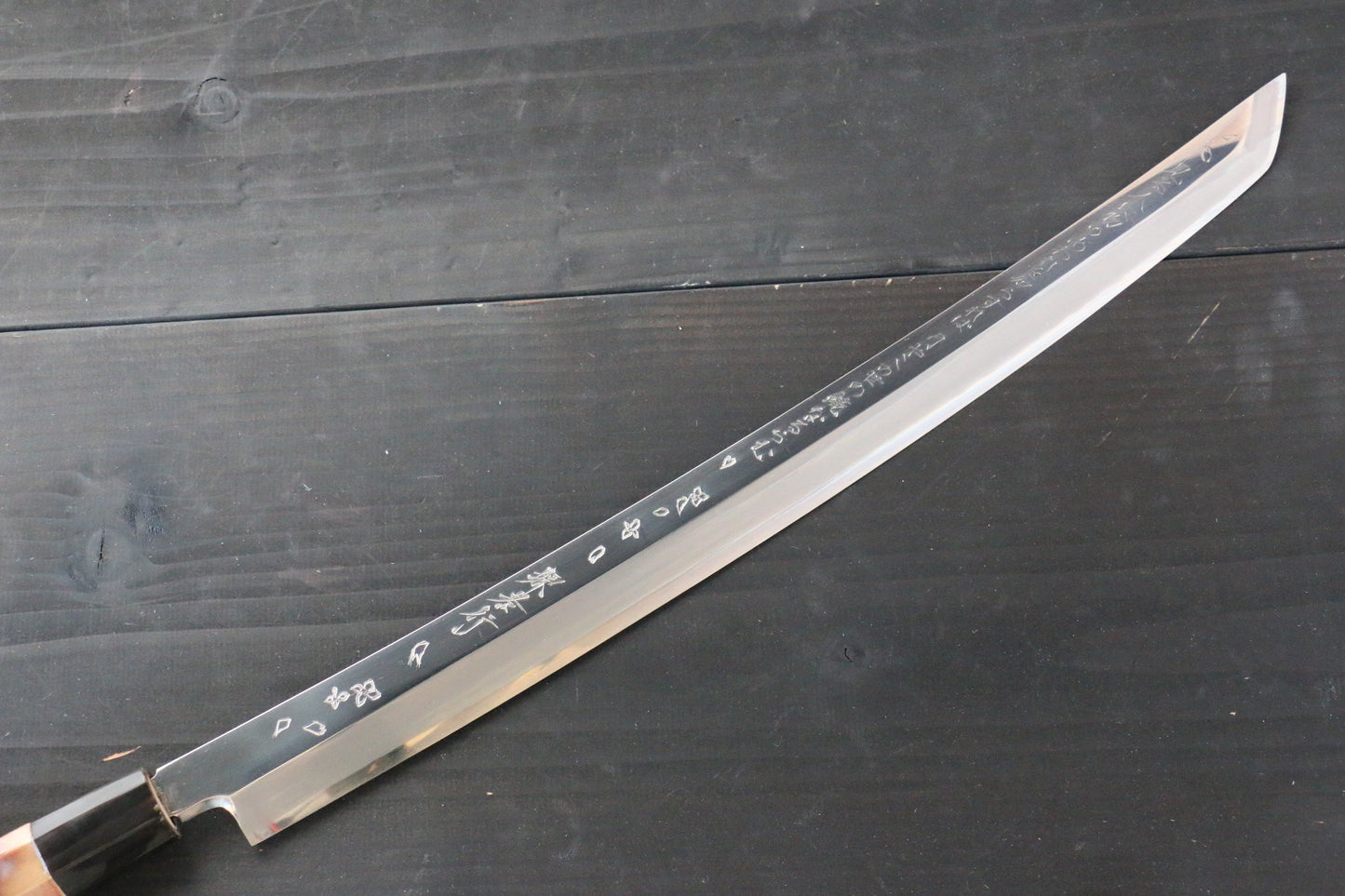 堺 孝行 凛華 銀三鋼 鏡面仕上げ 先丸蛸引包丁 390mm 漆塗り柄 鞘付き - 清助刃物