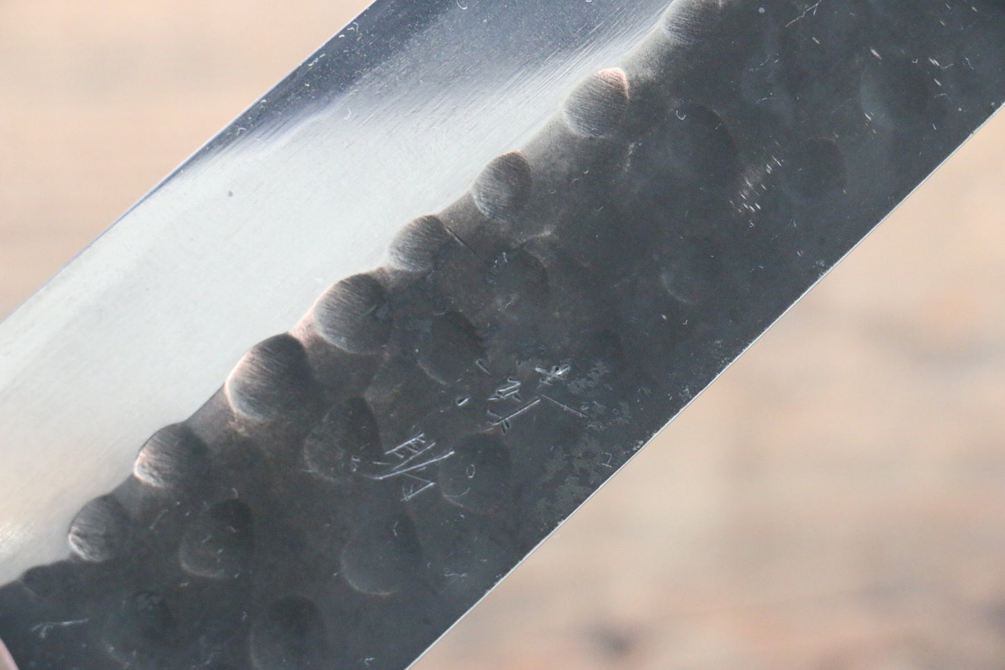 清助 【左利き用】 青ニ鋼 鎚目黒打 牛刀包丁 240mm 紫檀柄 - 清助刃物