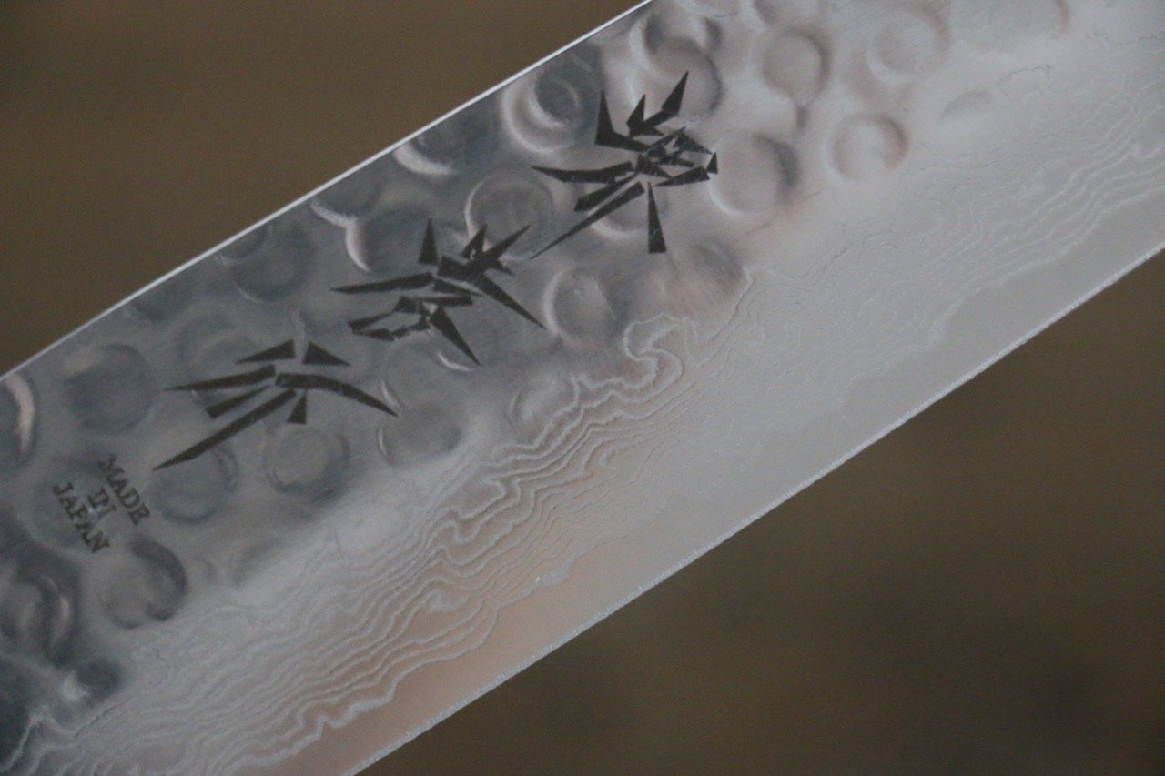 堺 孝行 AUS-10 45層 ダマスカス 鎚目 筋引包丁 240mm 緑漆塗り柄 鞘付き - 清助刃物