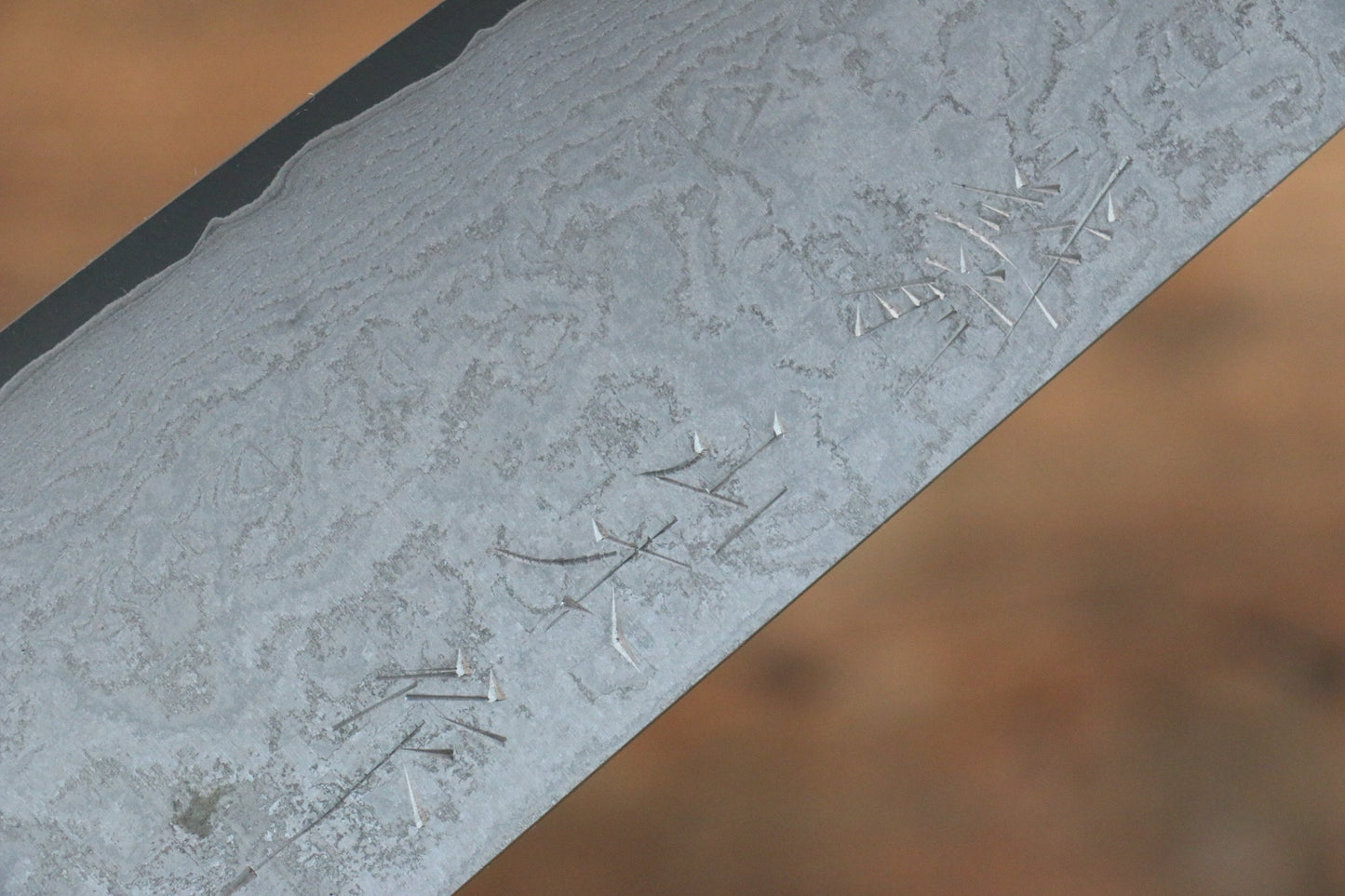 山本 直 V金10号 黒ダマスカス 三徳包丁 180mm 黒合板柄 - 清助刃物